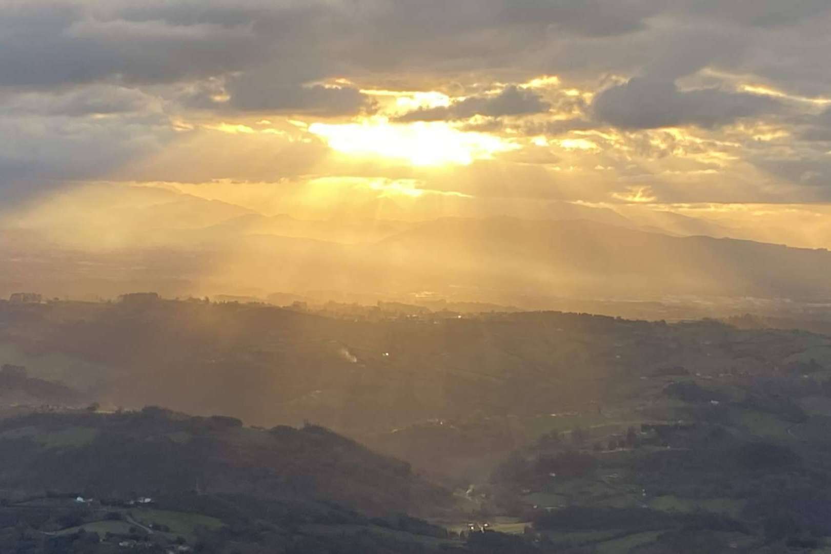 Recorrer los picos de Europa en avioneta con Asturfly