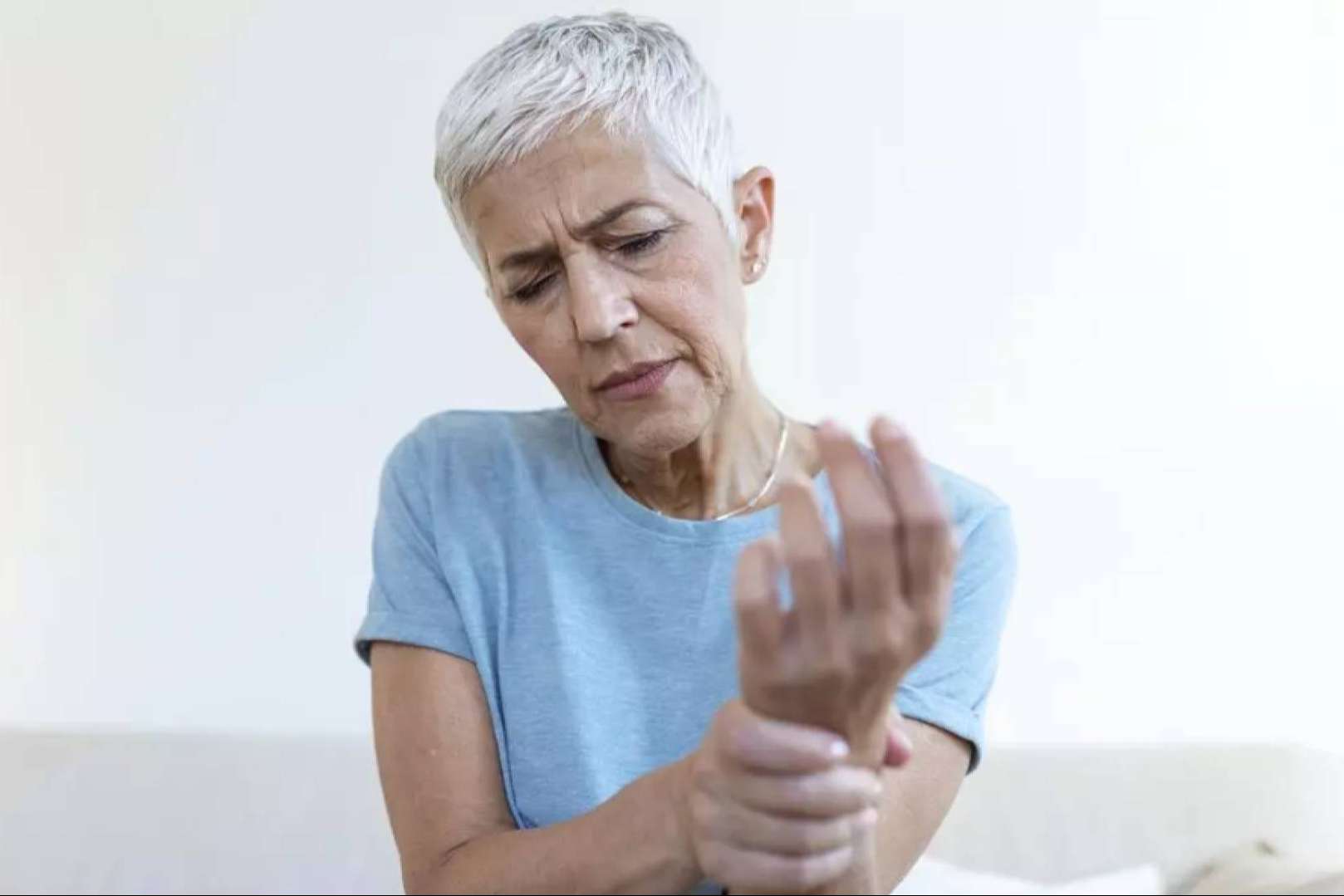 Por qué esta solución para el dolor de articulaciones acumula reseñas positivas
