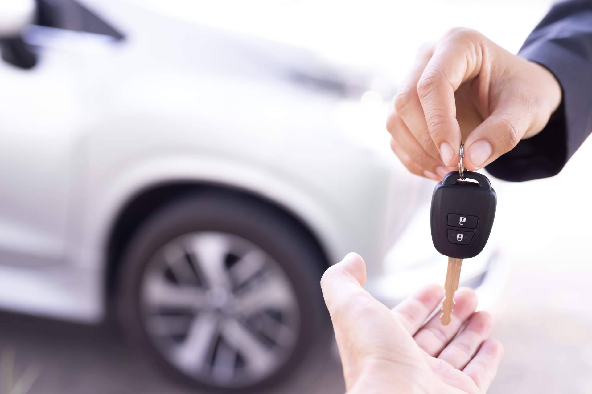 Tenerife.com; Alquiler de coches de lujo y traslados exclusivos en la isla
