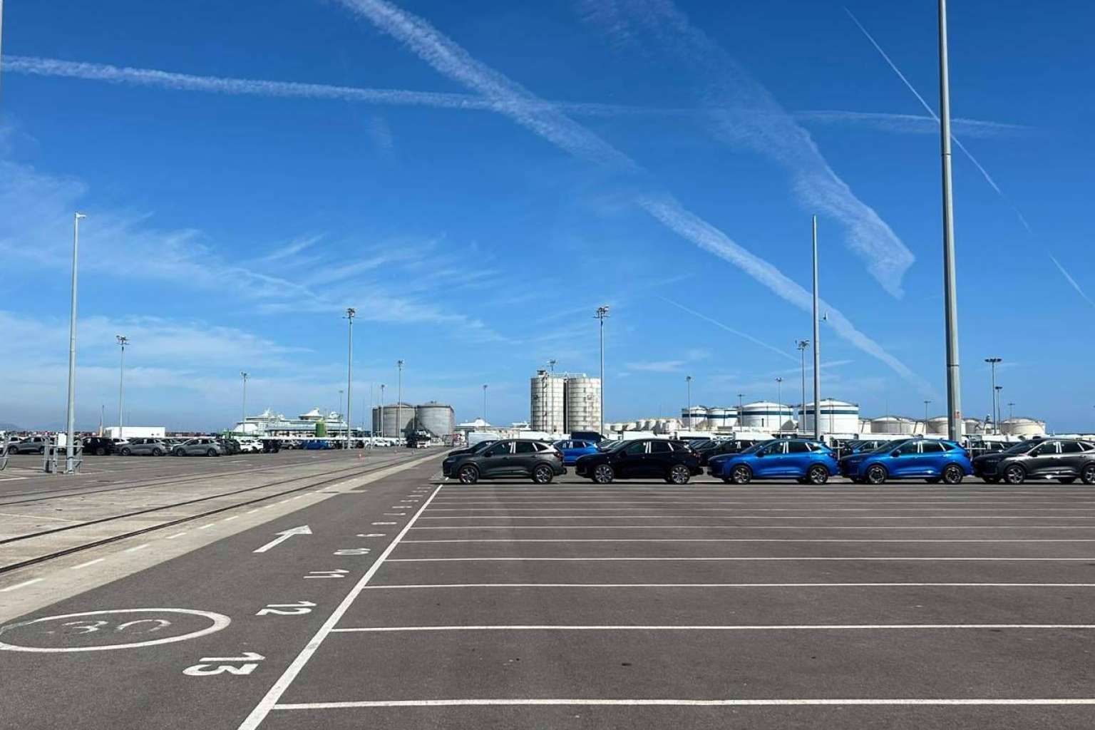 Ford confía a Orvipal el servicio de transporte entre su planta de Almussafes y el Puerto de Valencia