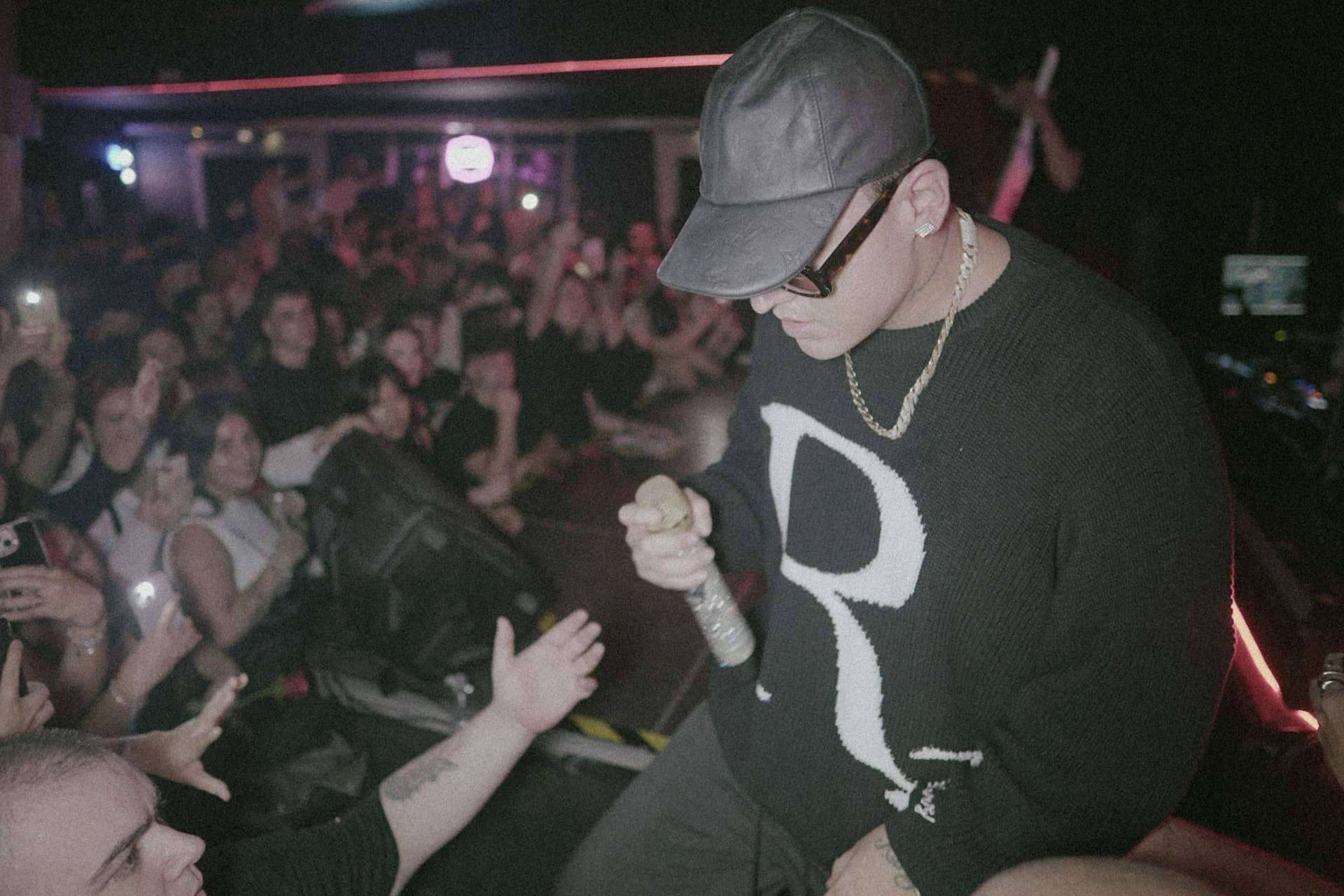Rotherz visita a Kevin Roldan y su equipo en el World Tour por Europa