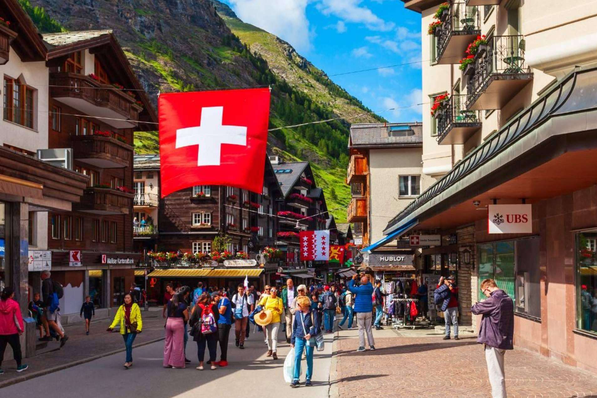 Las ventajas de contar con un servicio de mudanzas internacionales a Suiza