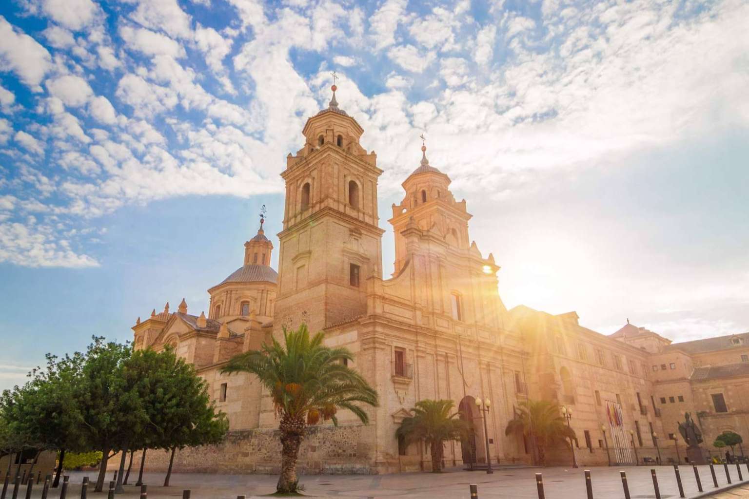 Sidney Kina, referente mundial en carillas cerámicas llega a Almería de manos de PgO UCAM