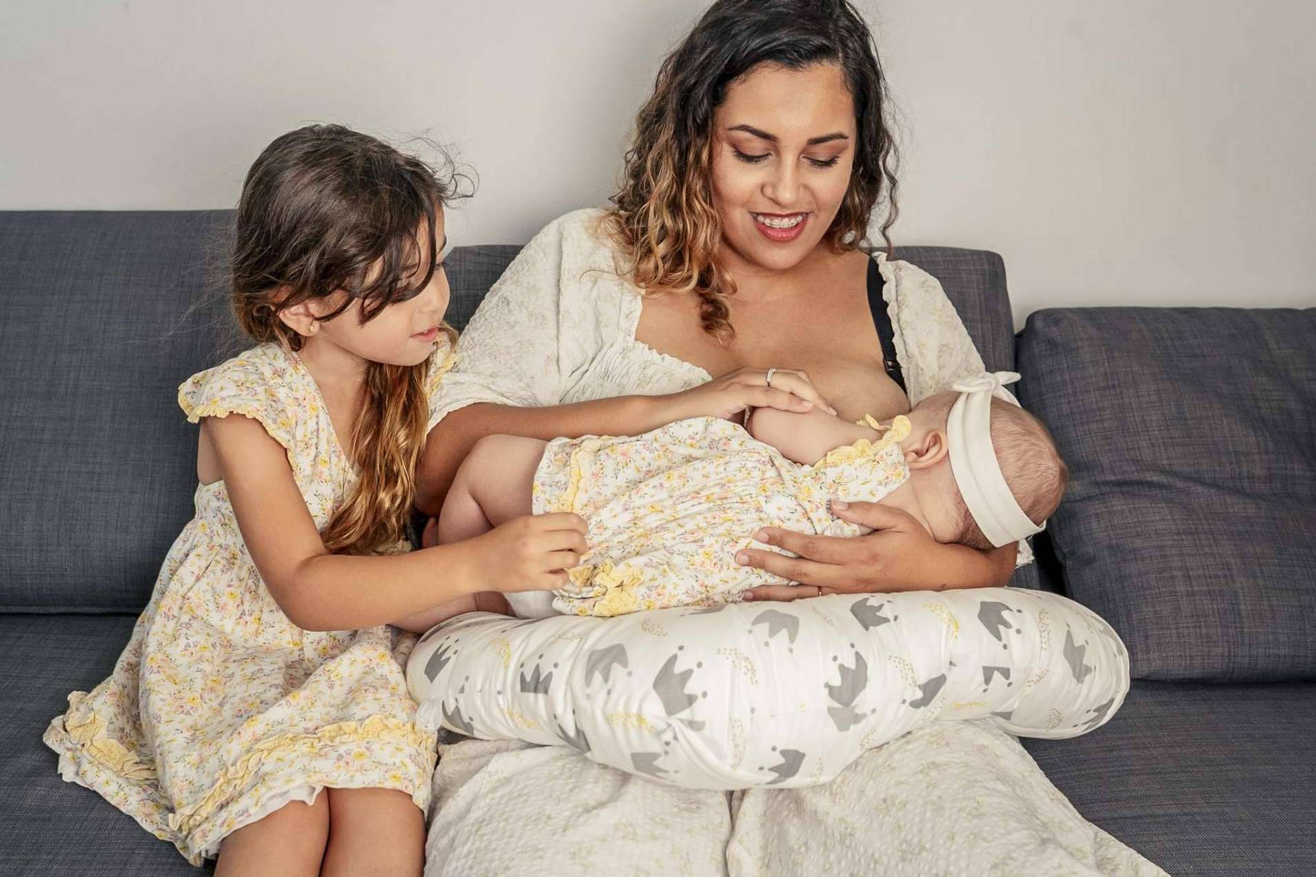 El aliado perfecto para los primeros días de lactancia materna; el cojín de Sonora Baby