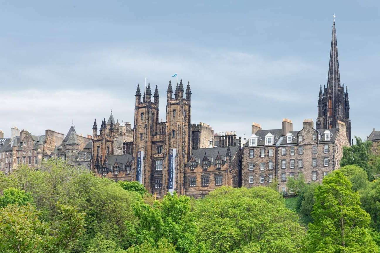 Visitas guiadas para descubrir las experiencias culturales y turísticas que ofrece Edimburgo