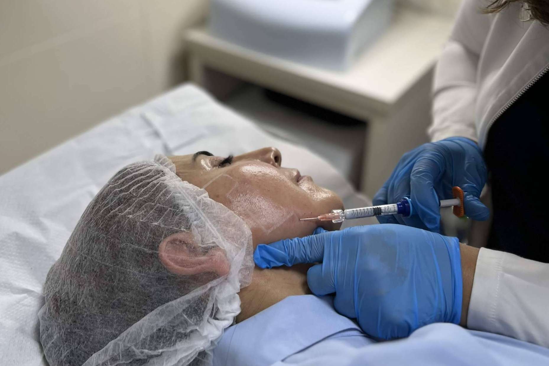 Navidad con estilo, medicina estética para revitalizar la piel