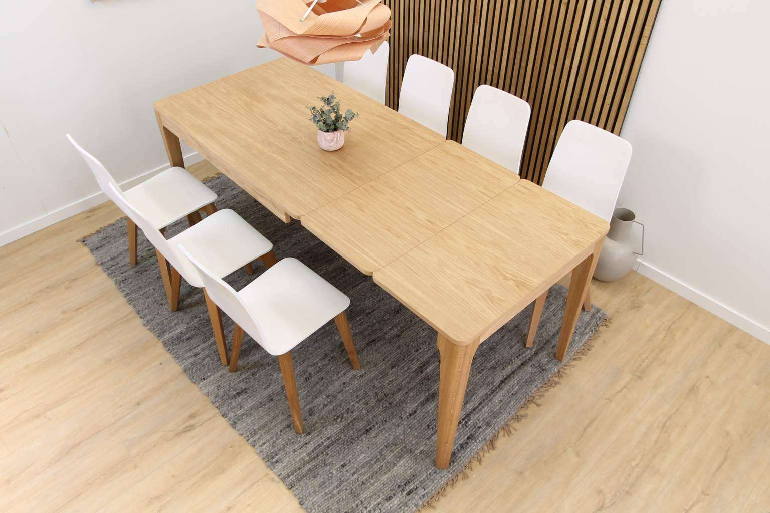 Elegancia y funcionalidad, mesas extensibles de roble hasta 3 metros en TusMesasysillas.com
