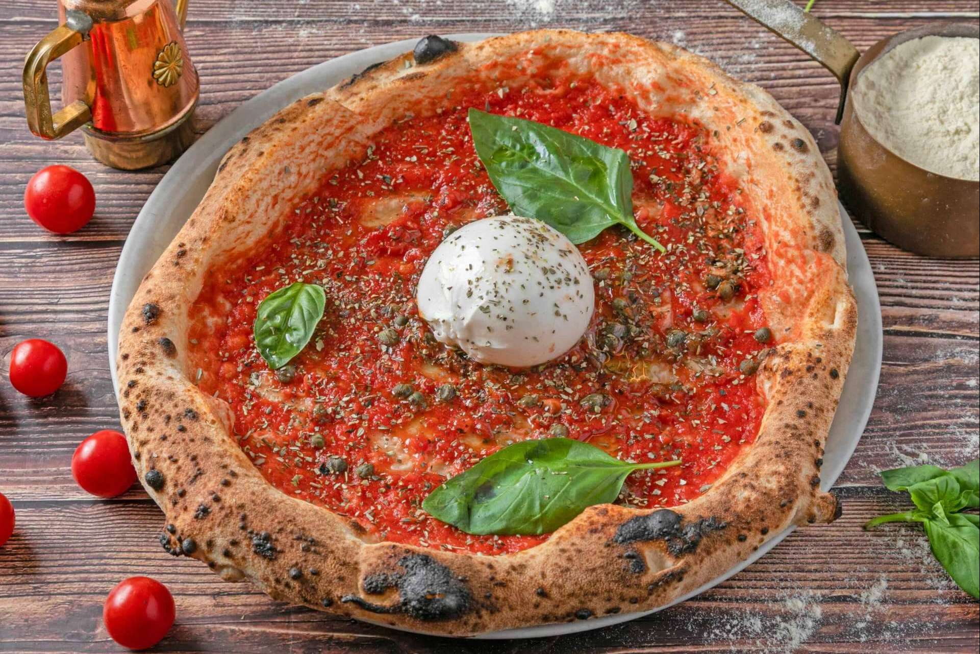 La pizza burrata de Spaccanapoli Da Daniele se convierte en una de las más famosas de Barcelona