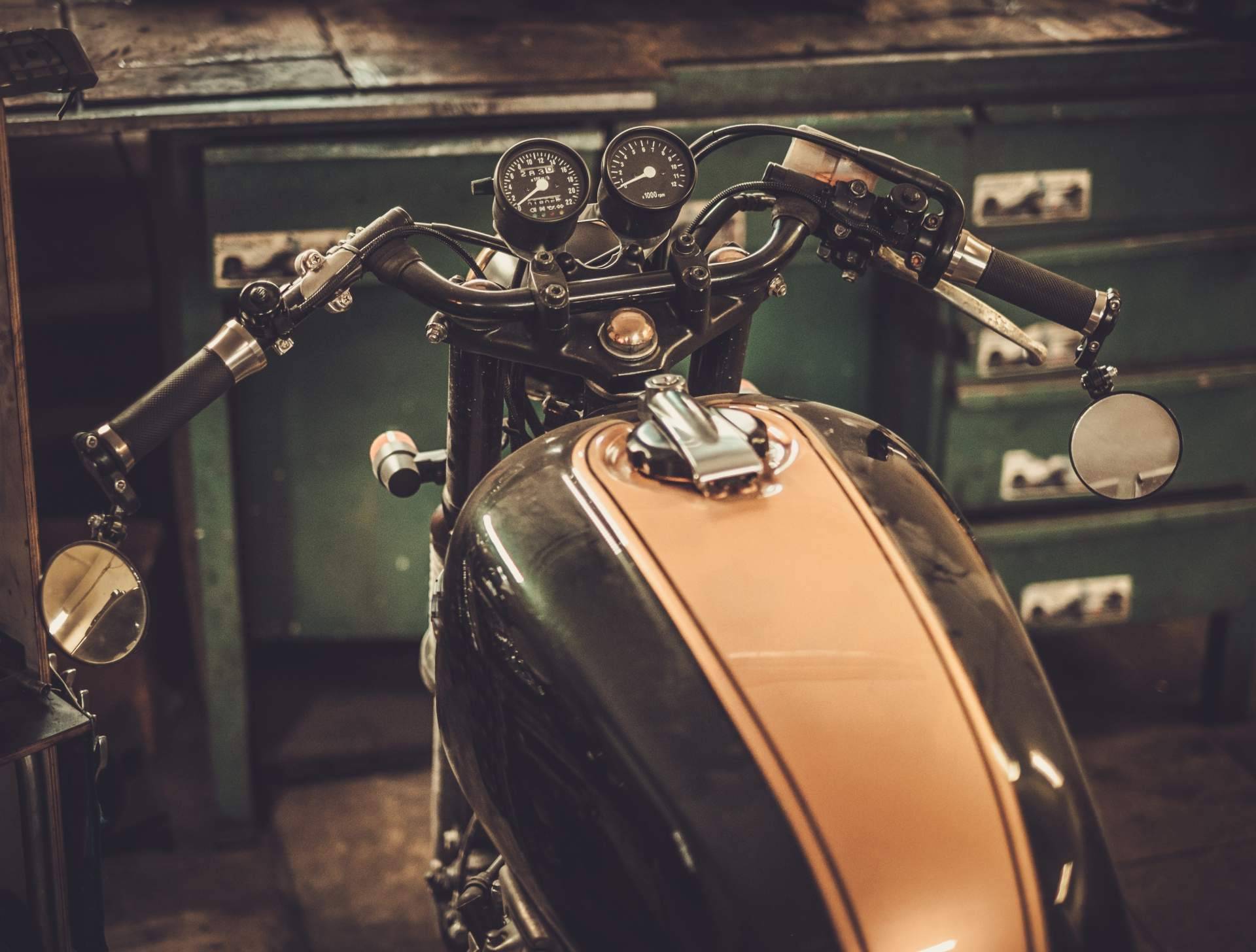 Guía completa para conseguir un carnet de moto en Madrid
