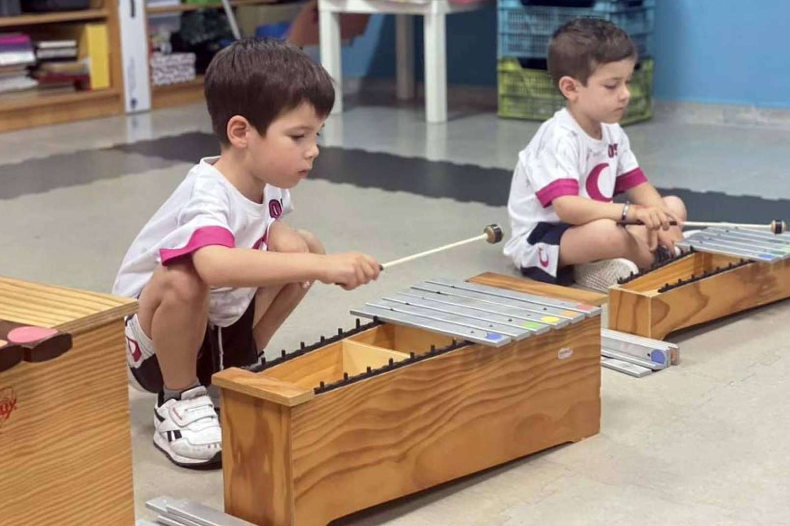 Niños más sociables y seguros; el impacto sorprendente de las actividades extraescolares en los niños