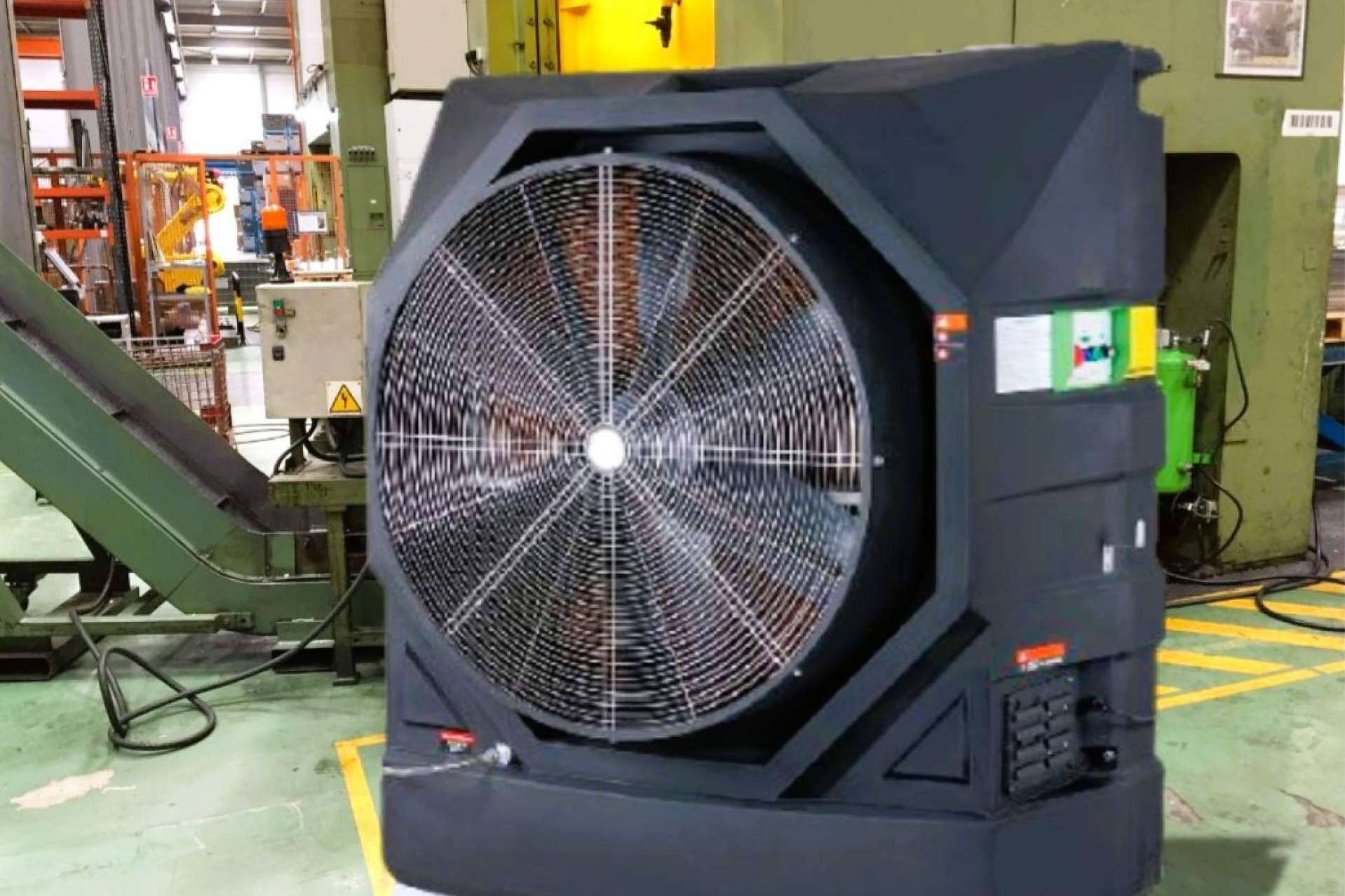 Esencial Cool presenta enfriadores evaporativos para la industria y el comercio