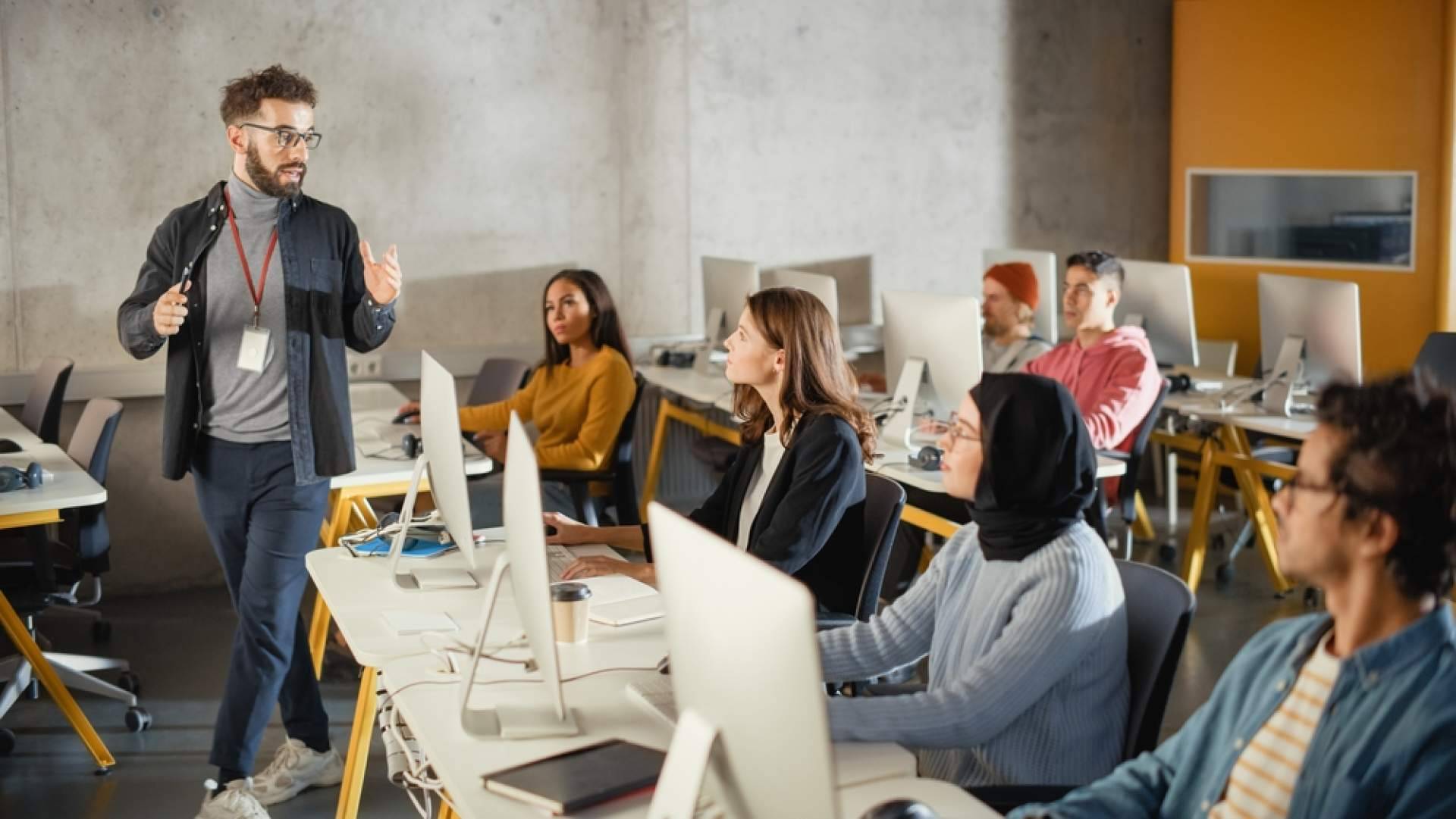 IEAD anuncia la Intensive Week de mayo con foco en RRHH, liderazgo y resolución de casos en tiempo real