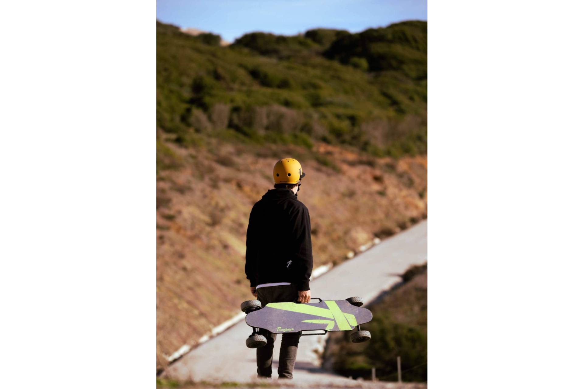 El futuro de la movilidad urbana llega con Tomahawk Skateboards y sus motores eléctricos