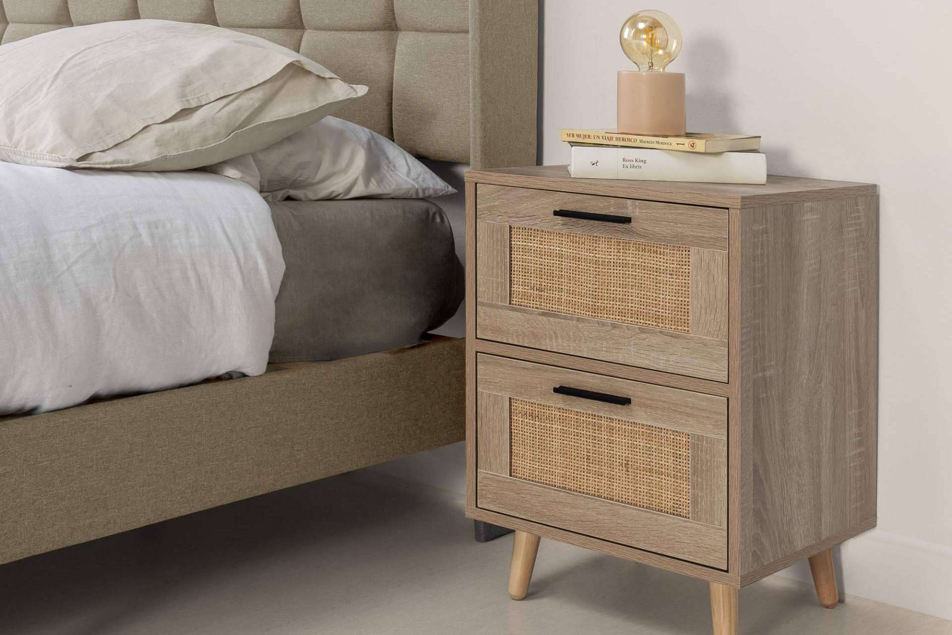 Top Mueble marca tendencia con su nuevalínea de mesitas de noche originales