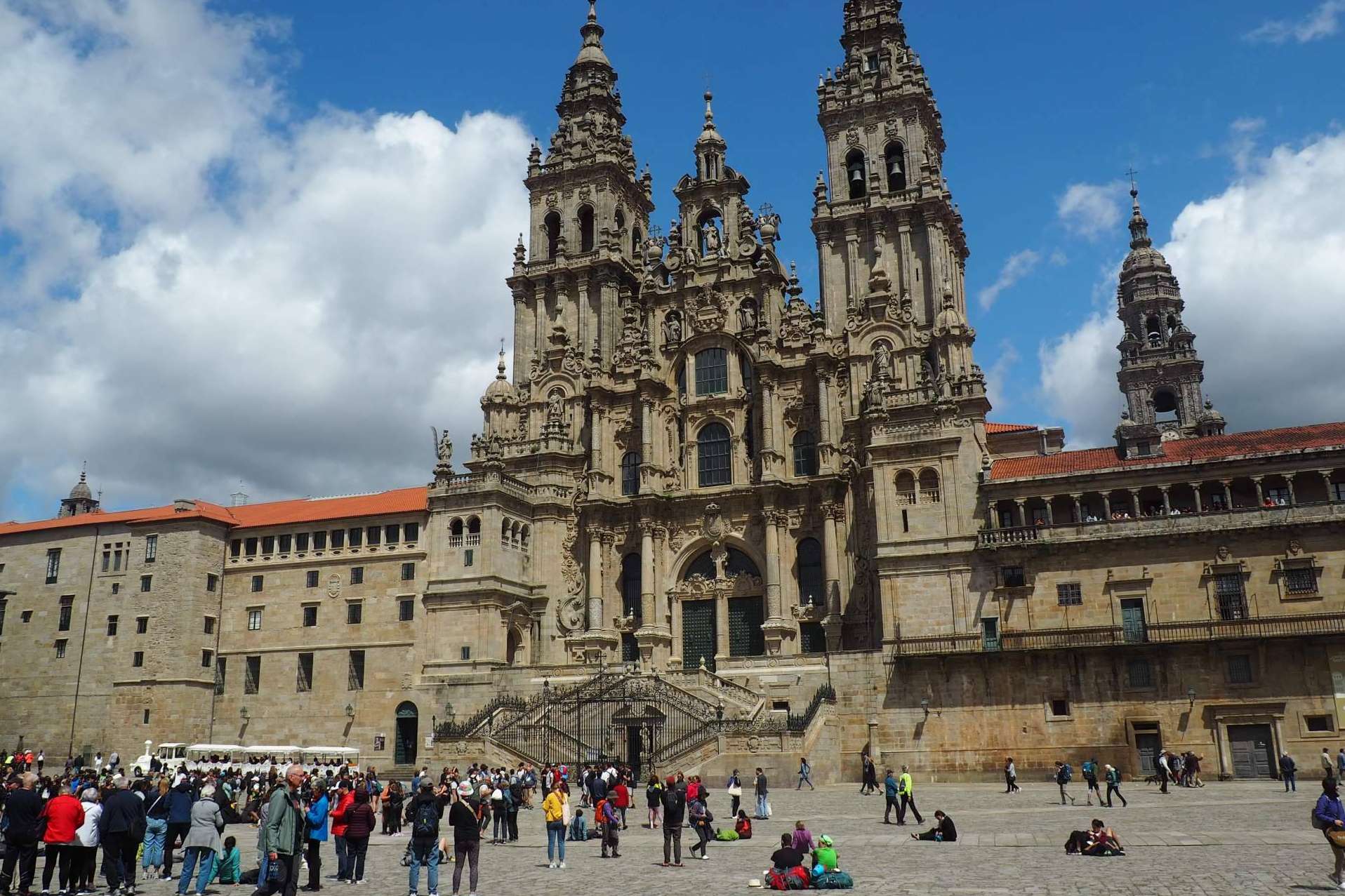Galiwonders refuerza su liderazgo como agencia de viajes en el Camino de Santiago con servicios integrales para peregrinos