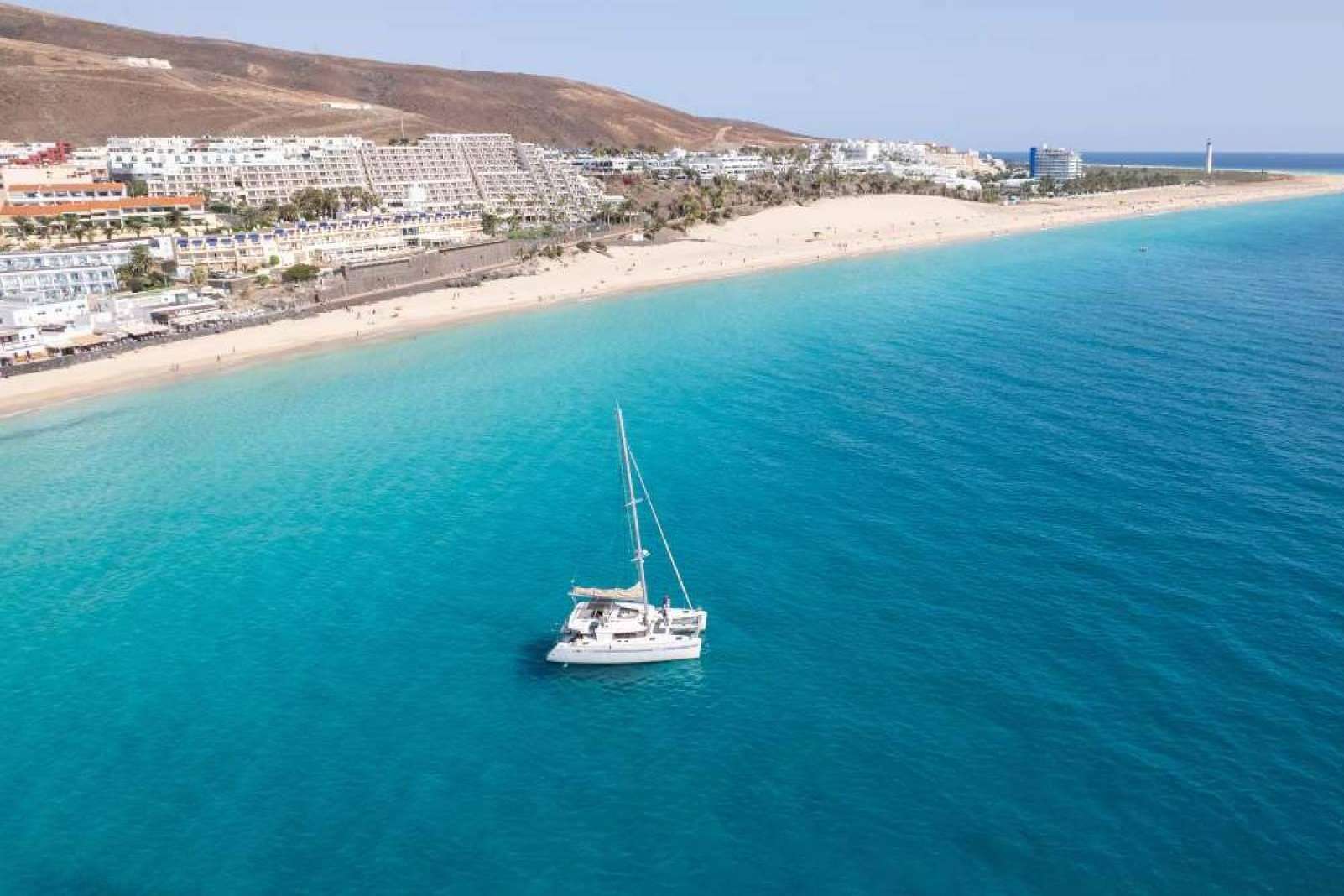 Magic & Sailing apuesta por la sostenibilidad en sus excursiones en catamarán en Fuerteventura