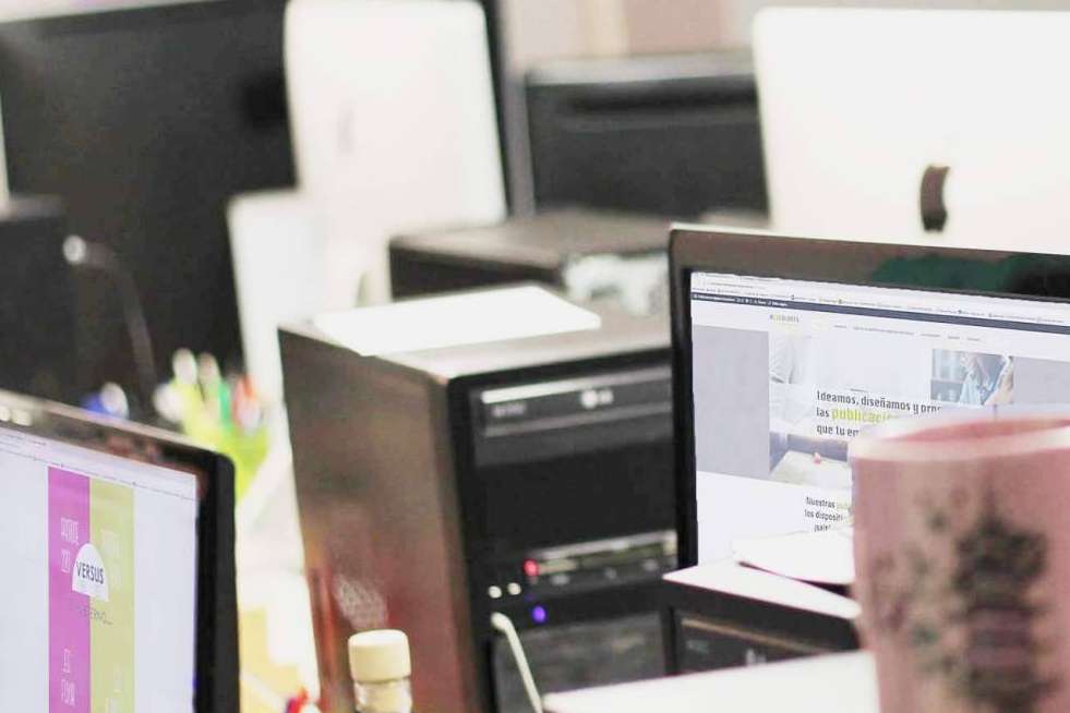 A2colores ofrece creatividad estratégica en diseño gráfico y web para potenciar a las pymes