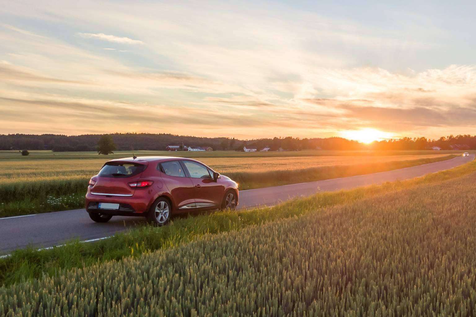 ¿Cuáles son las diferencias entre un seguro de coche a todo riesgo y un seguro a terceros?