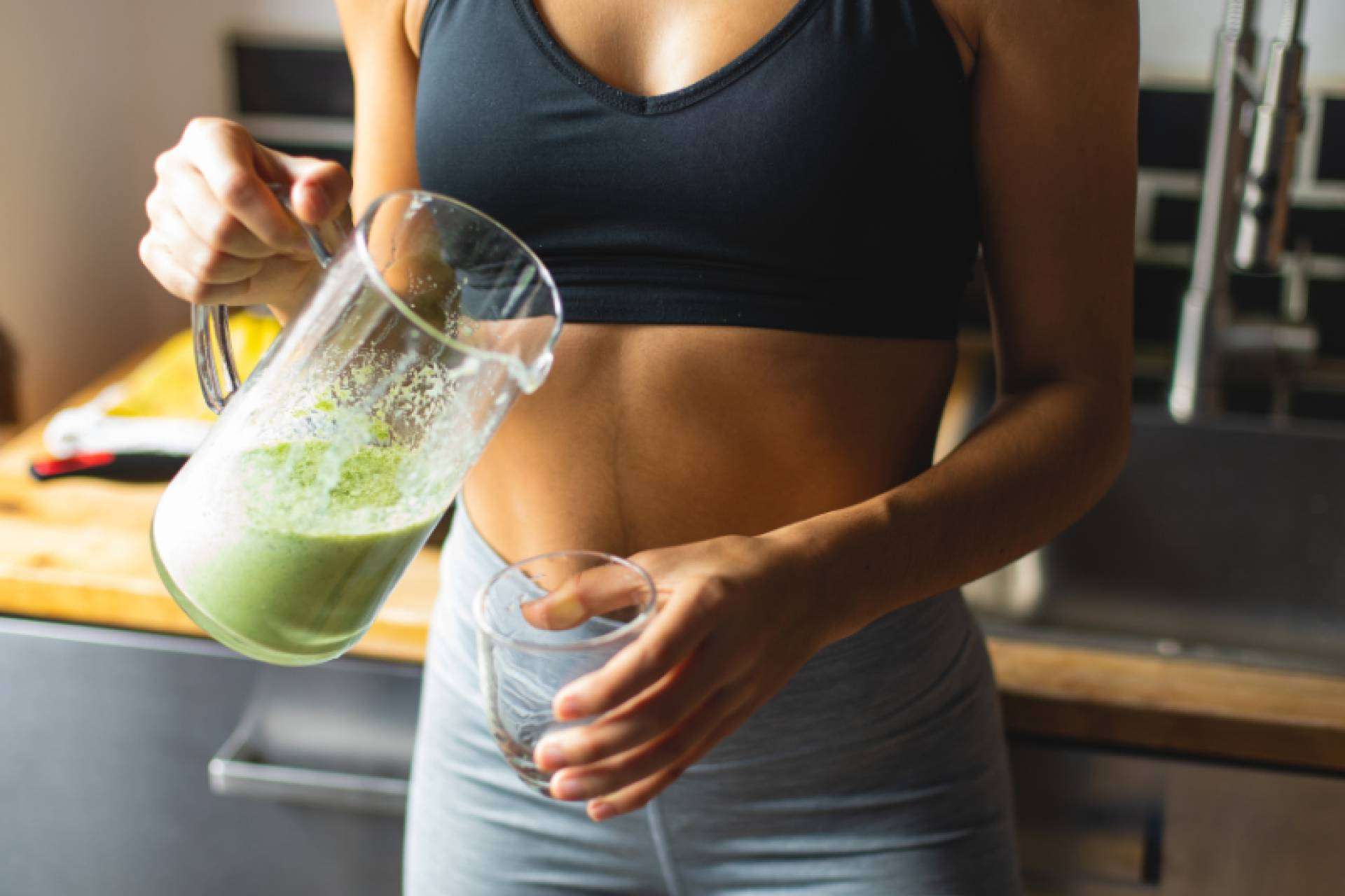 El cuerpo necesita un détox real, no un jugo verde. Esto dice la ciencia