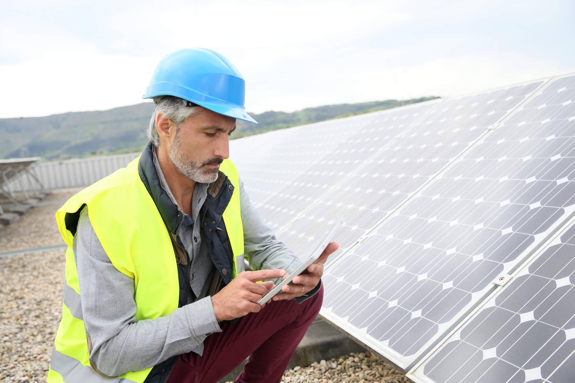 ¿Cuánto se tarda en cobrar las subvenciones placas solares?