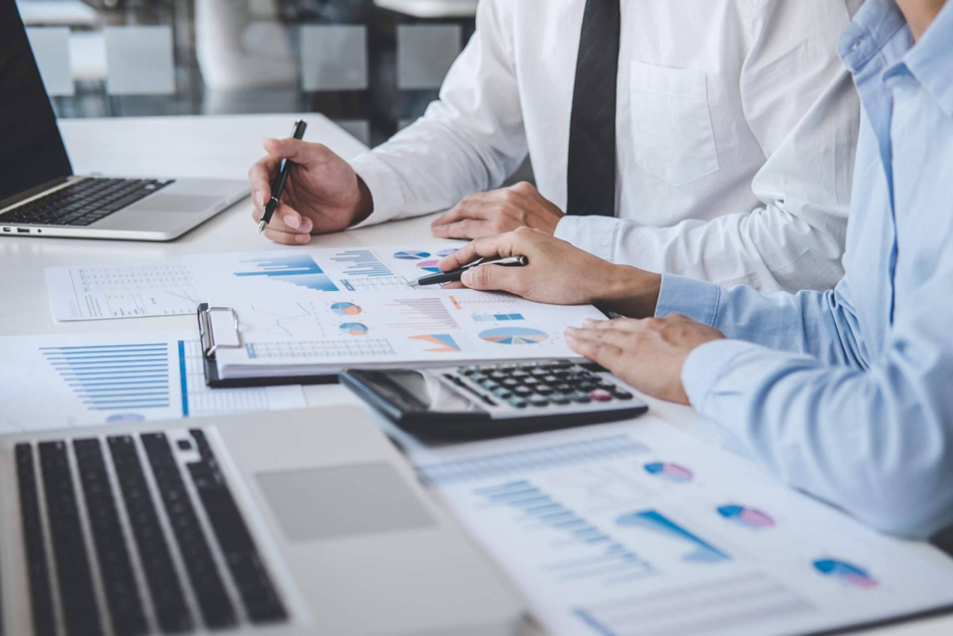 AVERON, la agencia de marketing y publicidad digital que conecta creatividad y subvenciones