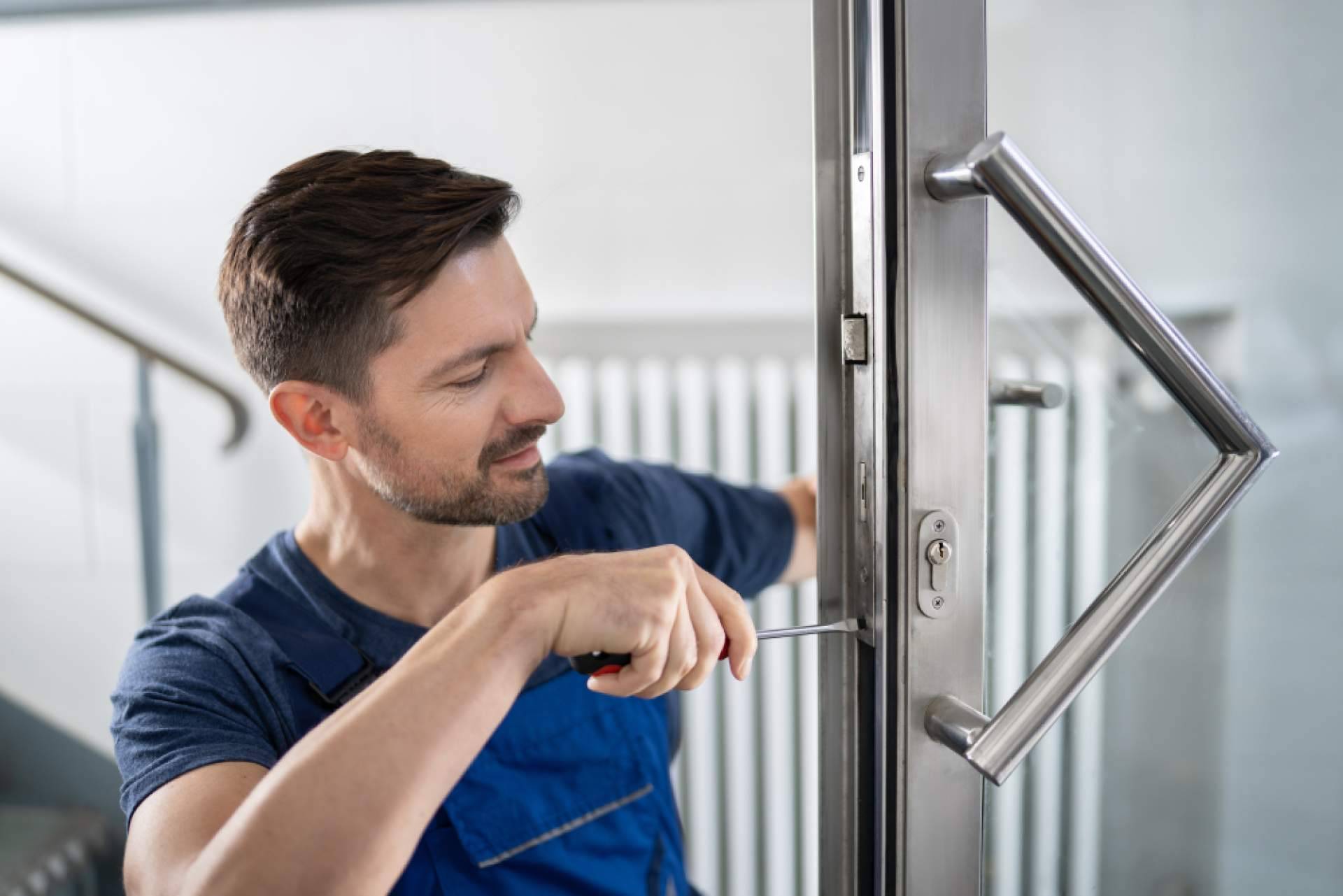 Cerrajero Técnico, empresa de cerrajeros 24 horas con cobertura total en la Comunidad de Madrid