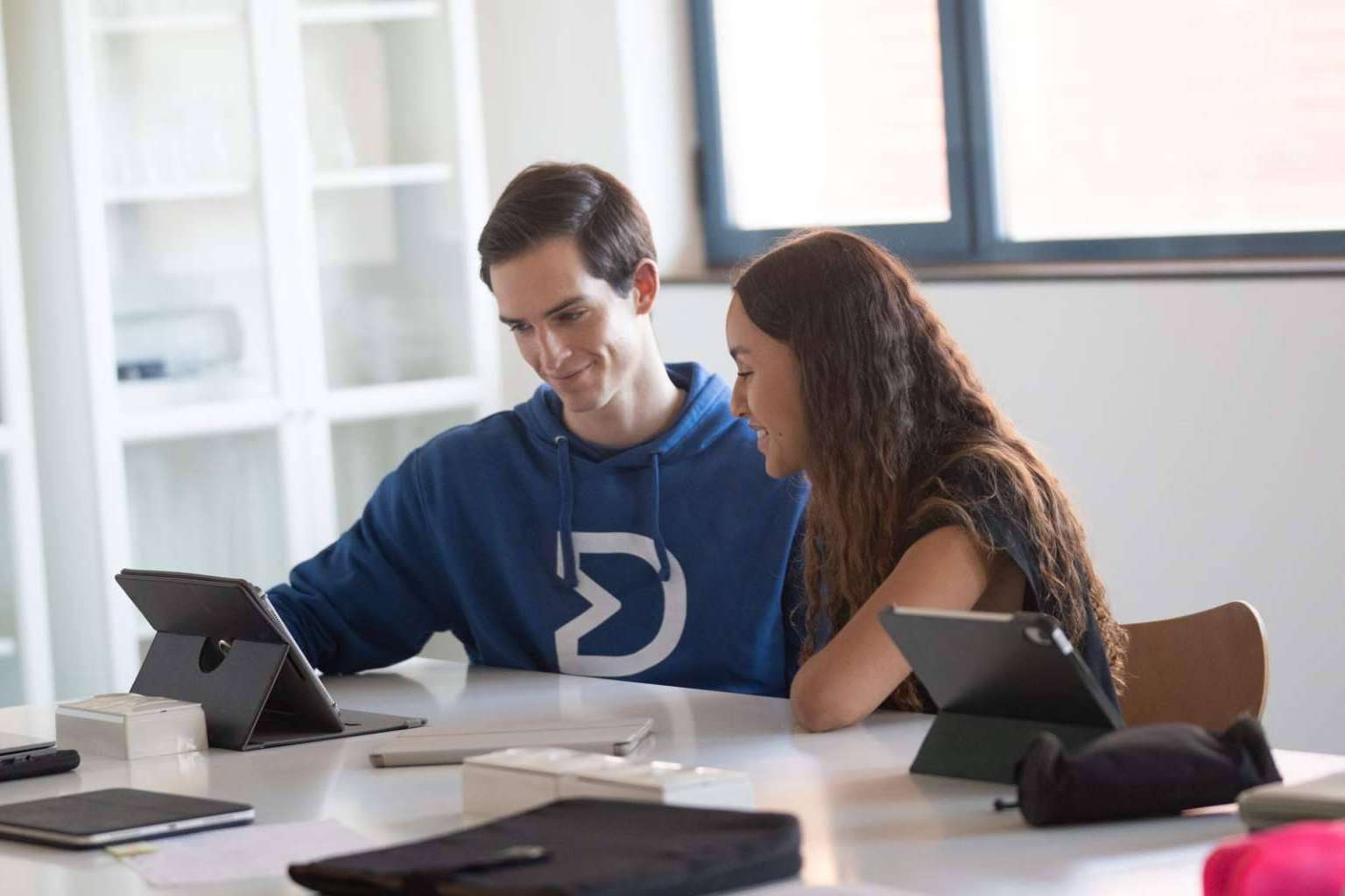 Grados de FP con mejor salida profesional, opciones formativas con sueldos superiores a 30.000 euros
