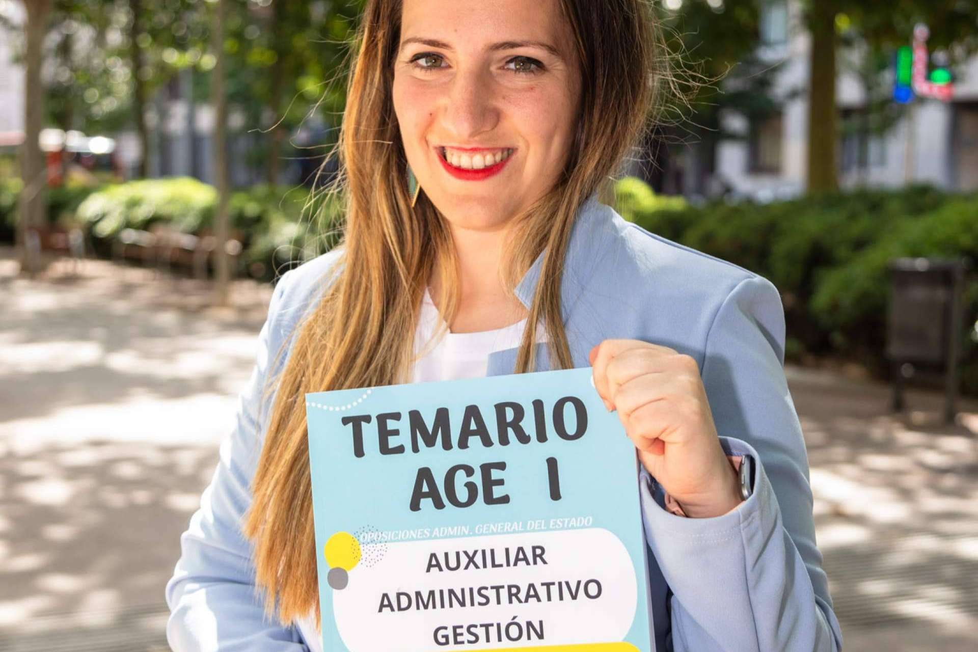 OposTime presenta el temario más directo para Auxiliar y Administrativo del Estado 2025; solo 160 páginas