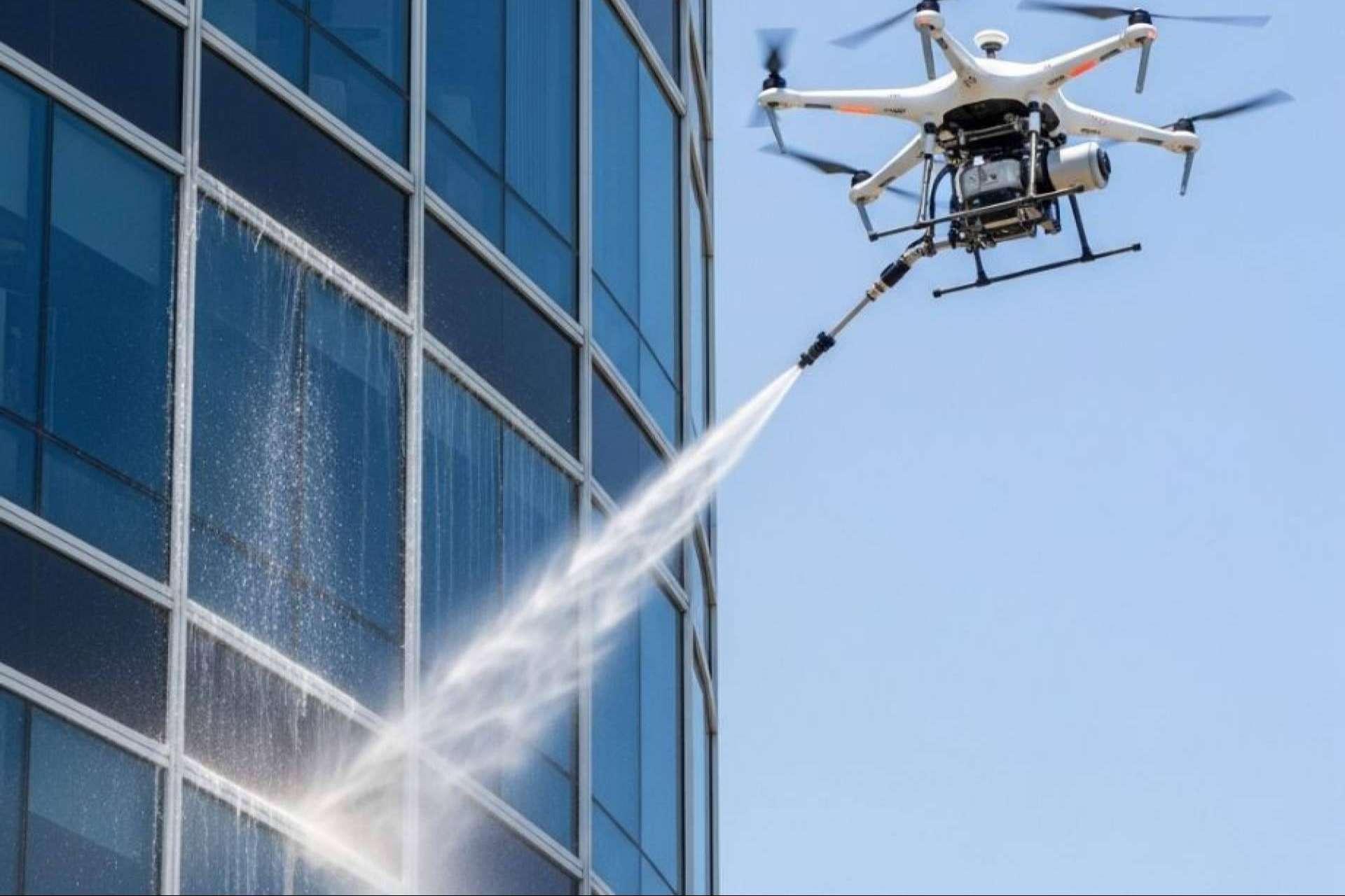 Galvañ Lacados incorpora drones para una limpieza de fachadas eficaz y sin residuos