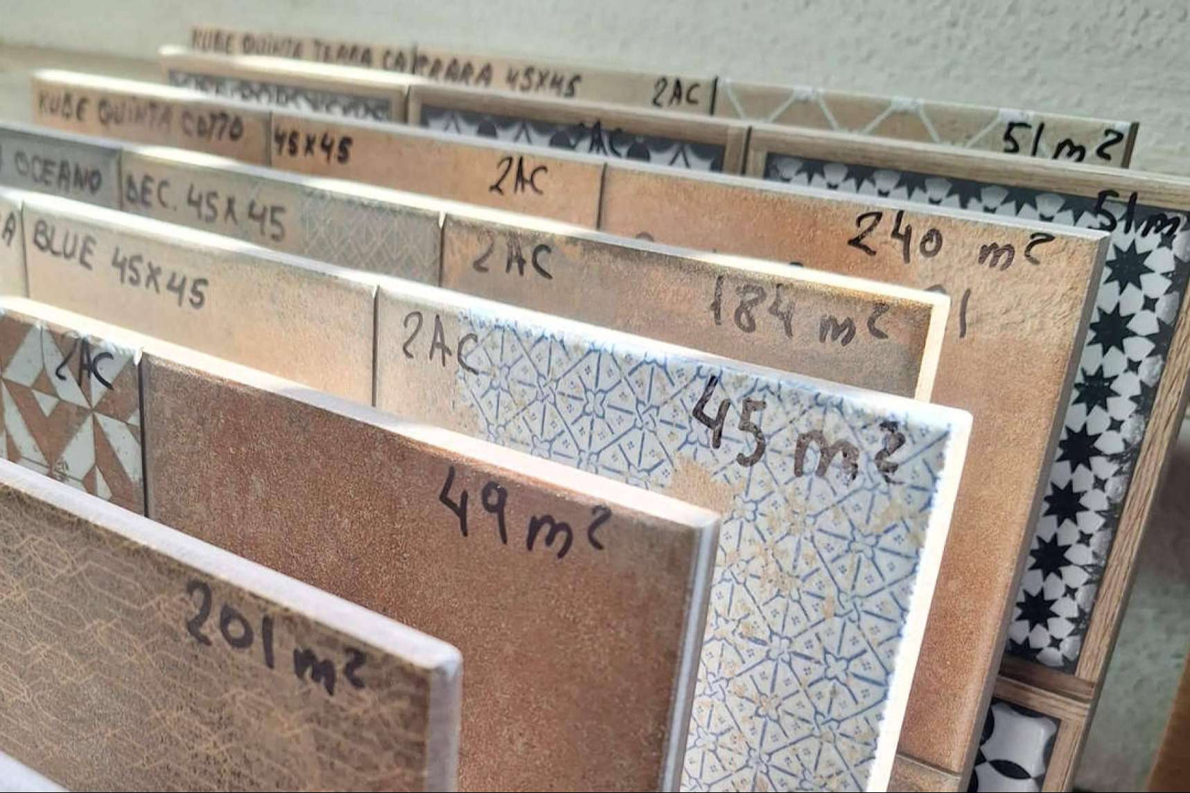 Cómo aprovechar los lotes de azulejos multimarca a precios irresistibles con la promoción Outlet de Artegres