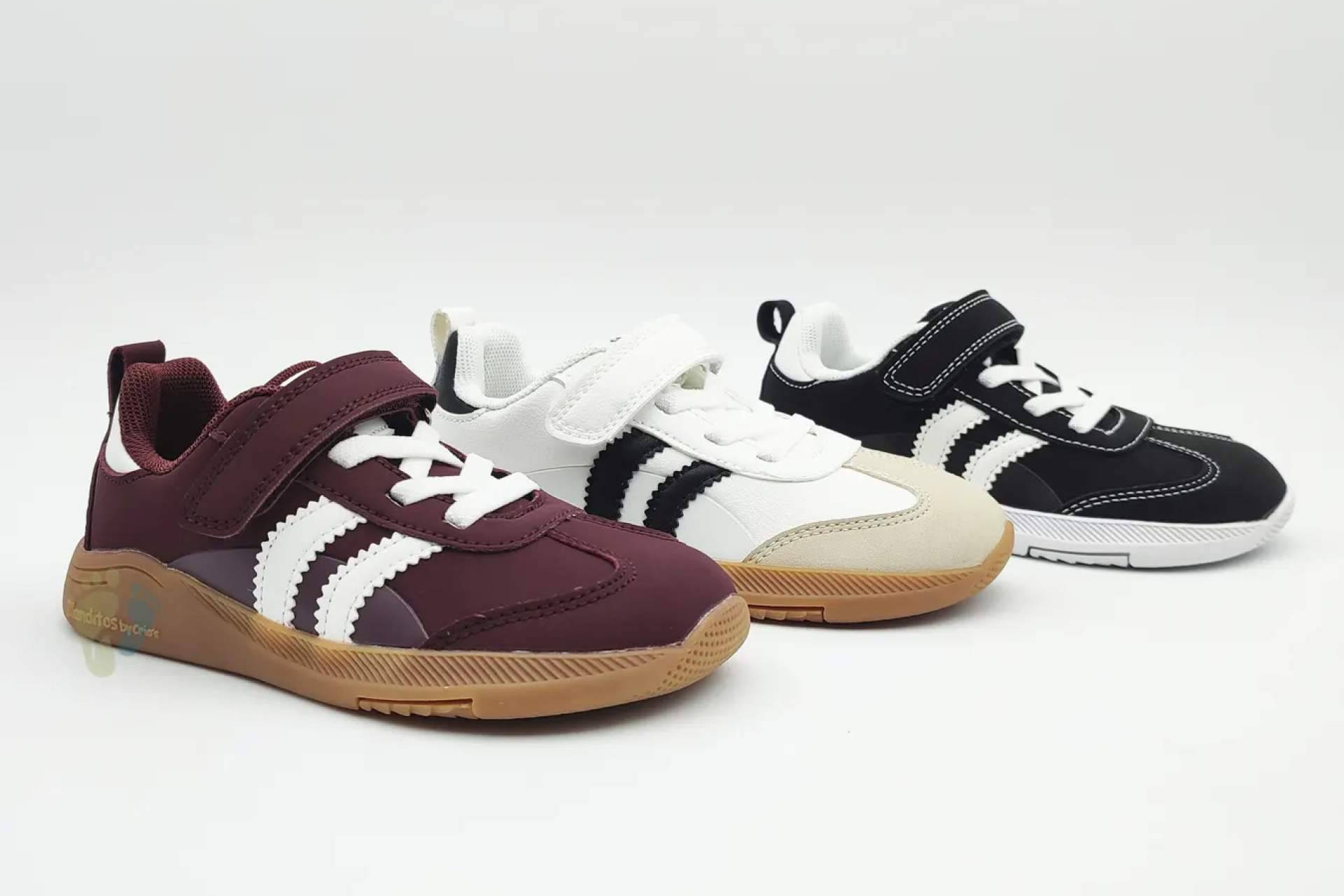 Más de 1.000 horas al año en zapatos, el barefoot, alternativa saludable para el entorno escolar