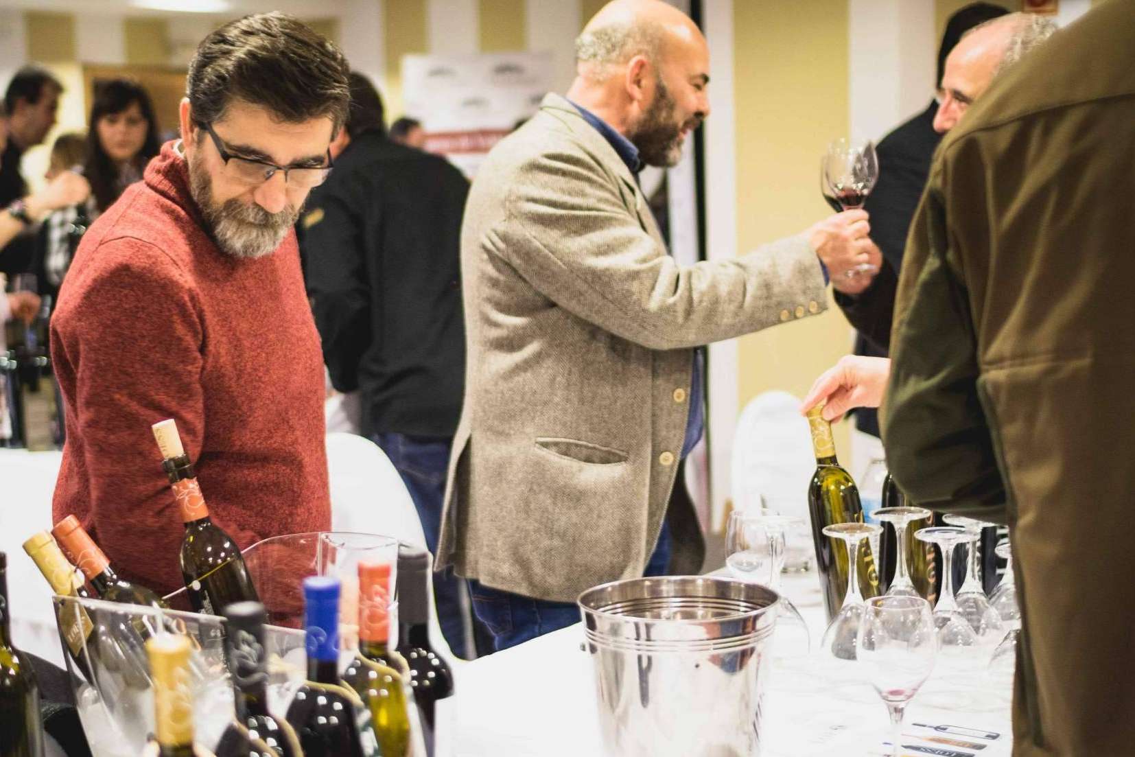 Vinos Barona destaca en el mercado nacional con vinos seleccionados y distribución eficiente
