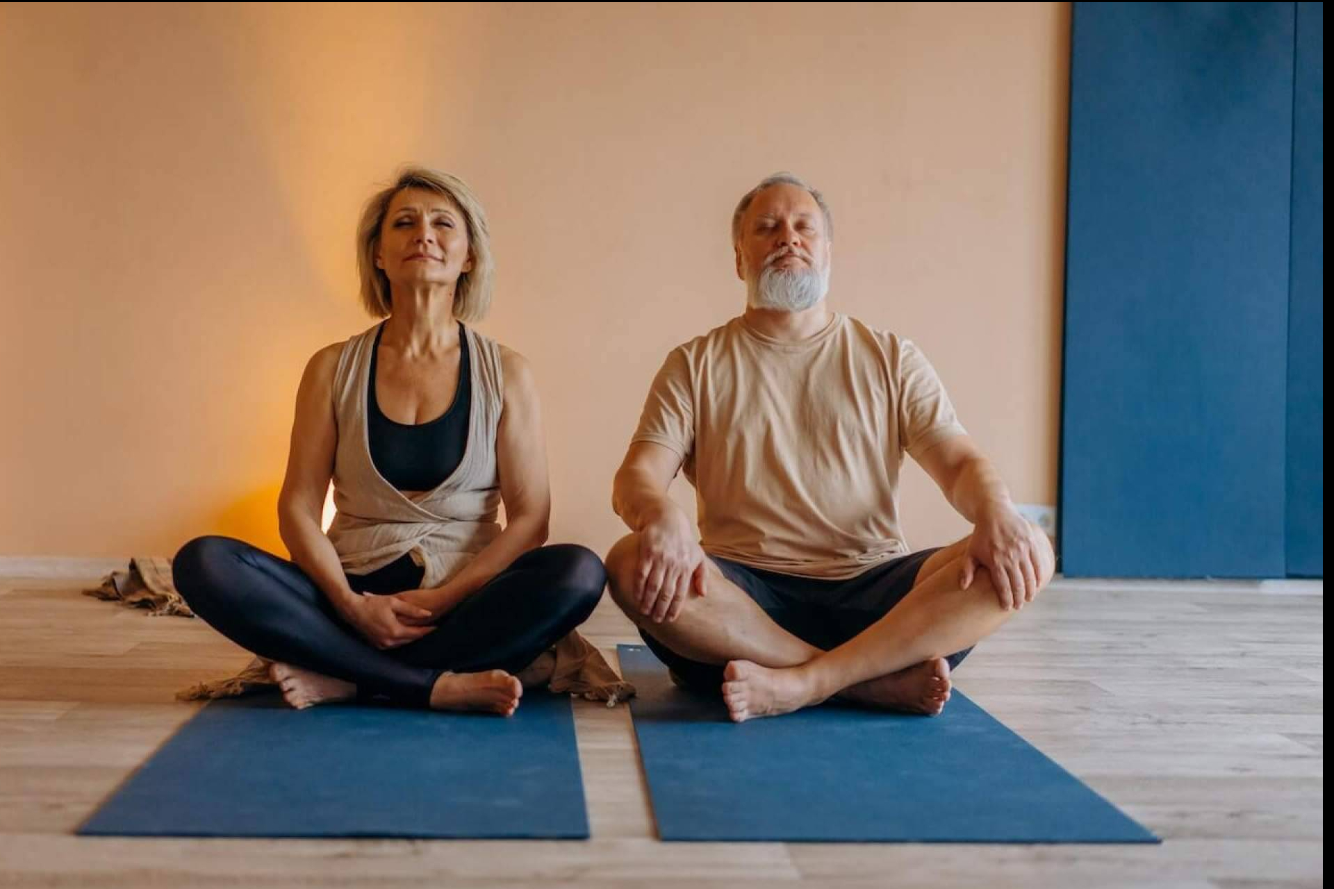 Bienestar integral en Valencia a través de yoga, pilates y yogalates en Centro Kalindi