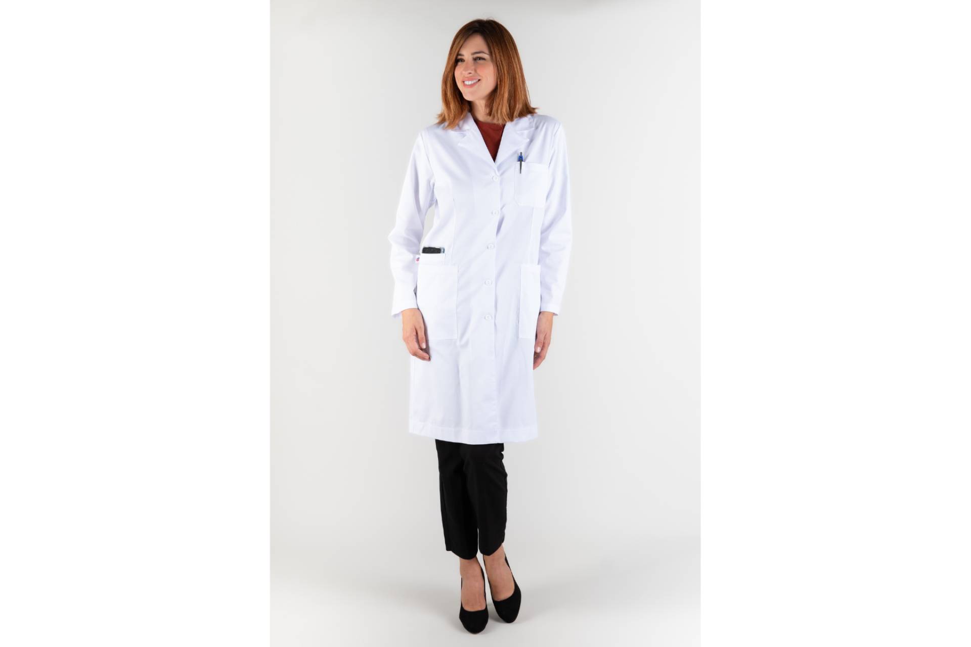 Bata de laboratorio mujer ideal para farmacias, óptica y clínicas en general