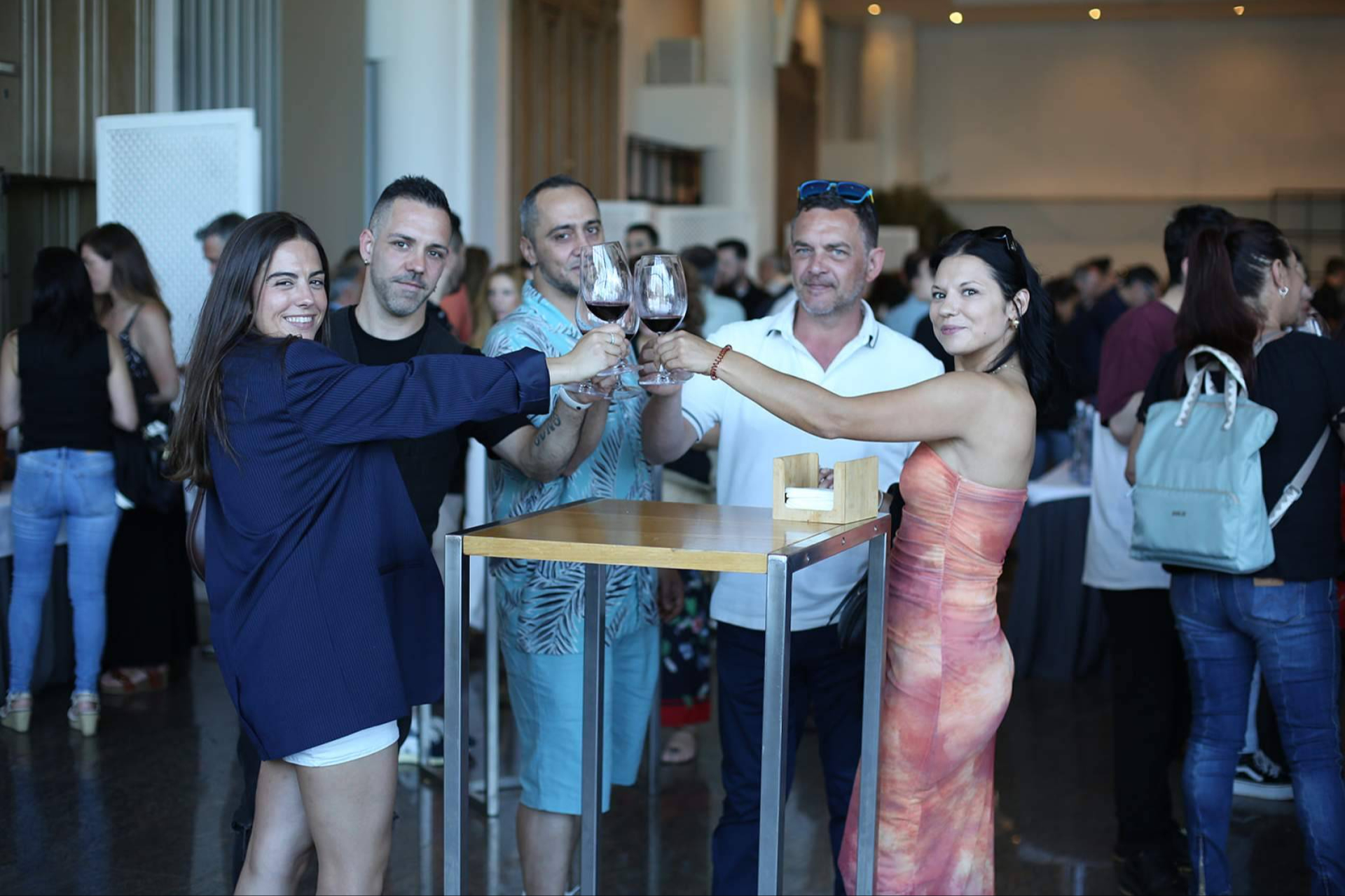 Difersa & Primavinia congrega a mas de 1000 profesionales del canal HORECA en INVINO 2025