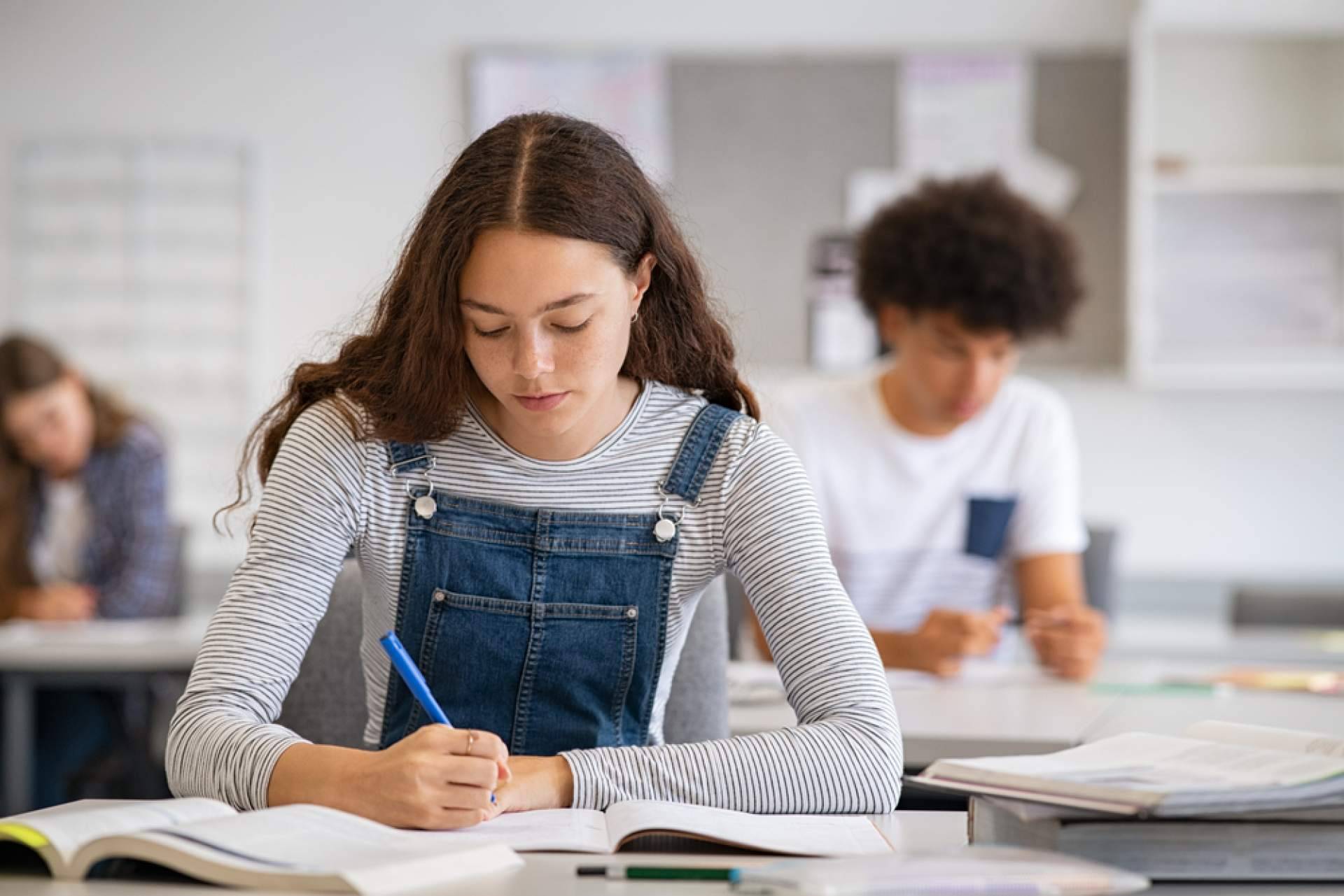 Unas de las mejores academias de inglés en Madrid en 2025, formación flexible y certificaciones oficiales