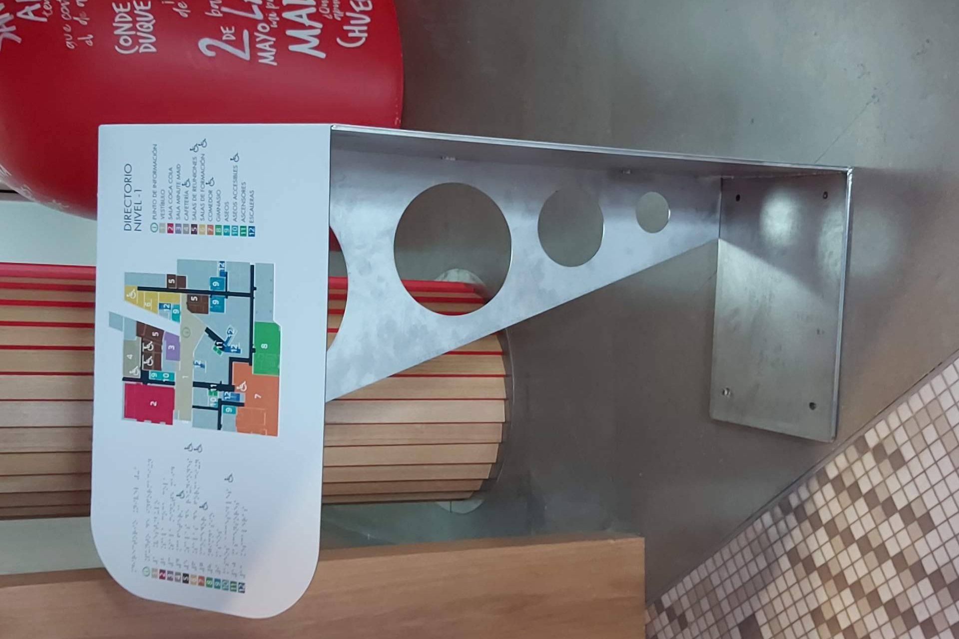 La accesibilidad en espacios inclusivos se refuerza con el uso de planos hápticos en edificios