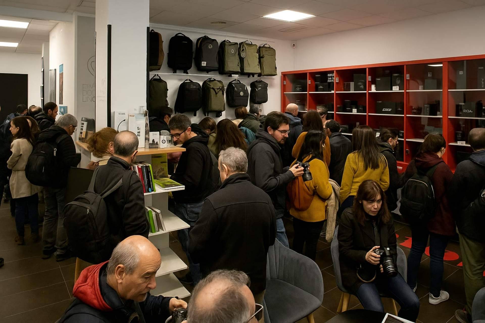 Óptica Fija adelanta el Black Friday con la ampliación de su zona expositiva en el showroom