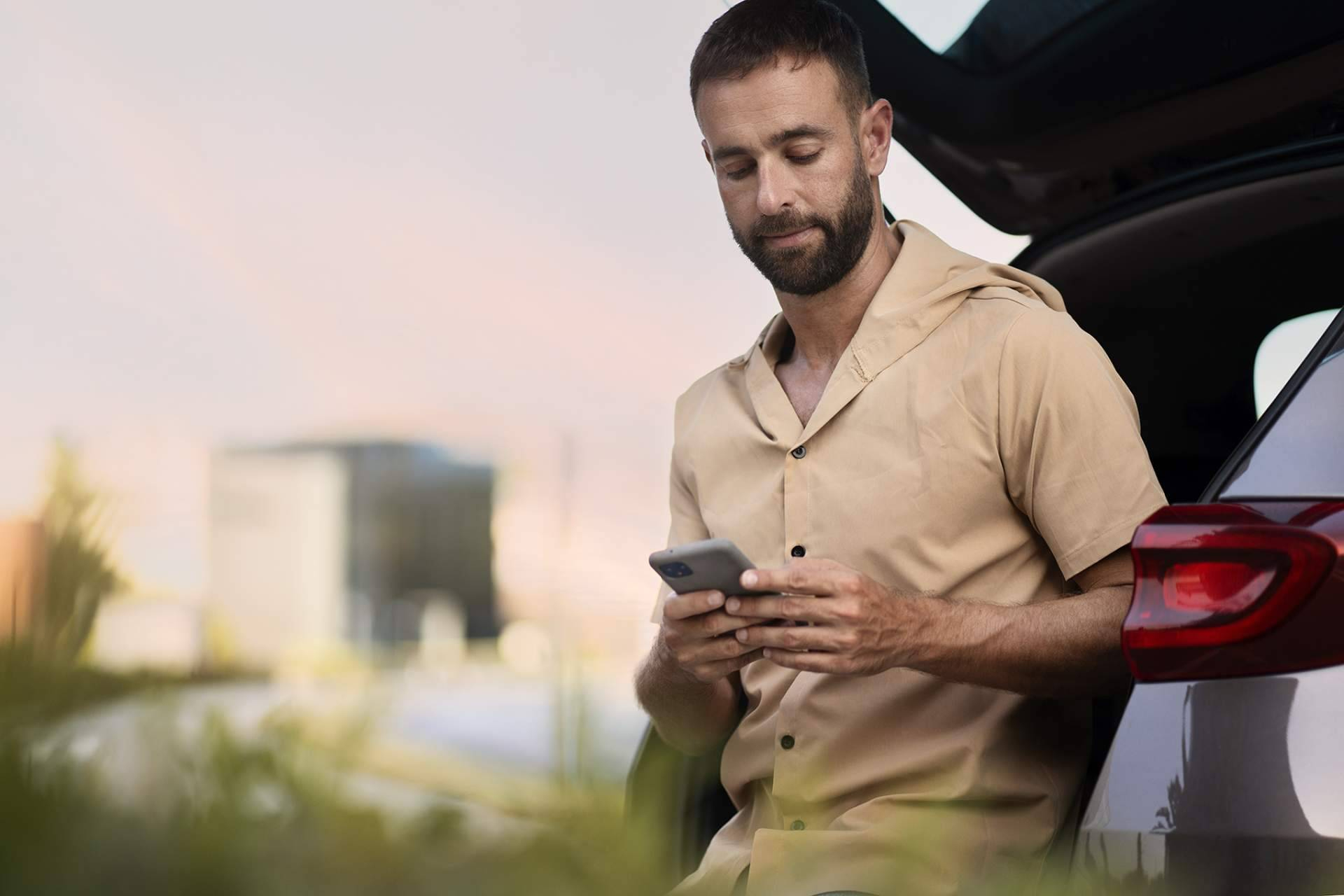 El seguro de coche de Línea Directa destaca por su amplitud de coberturas y servicios personalizados