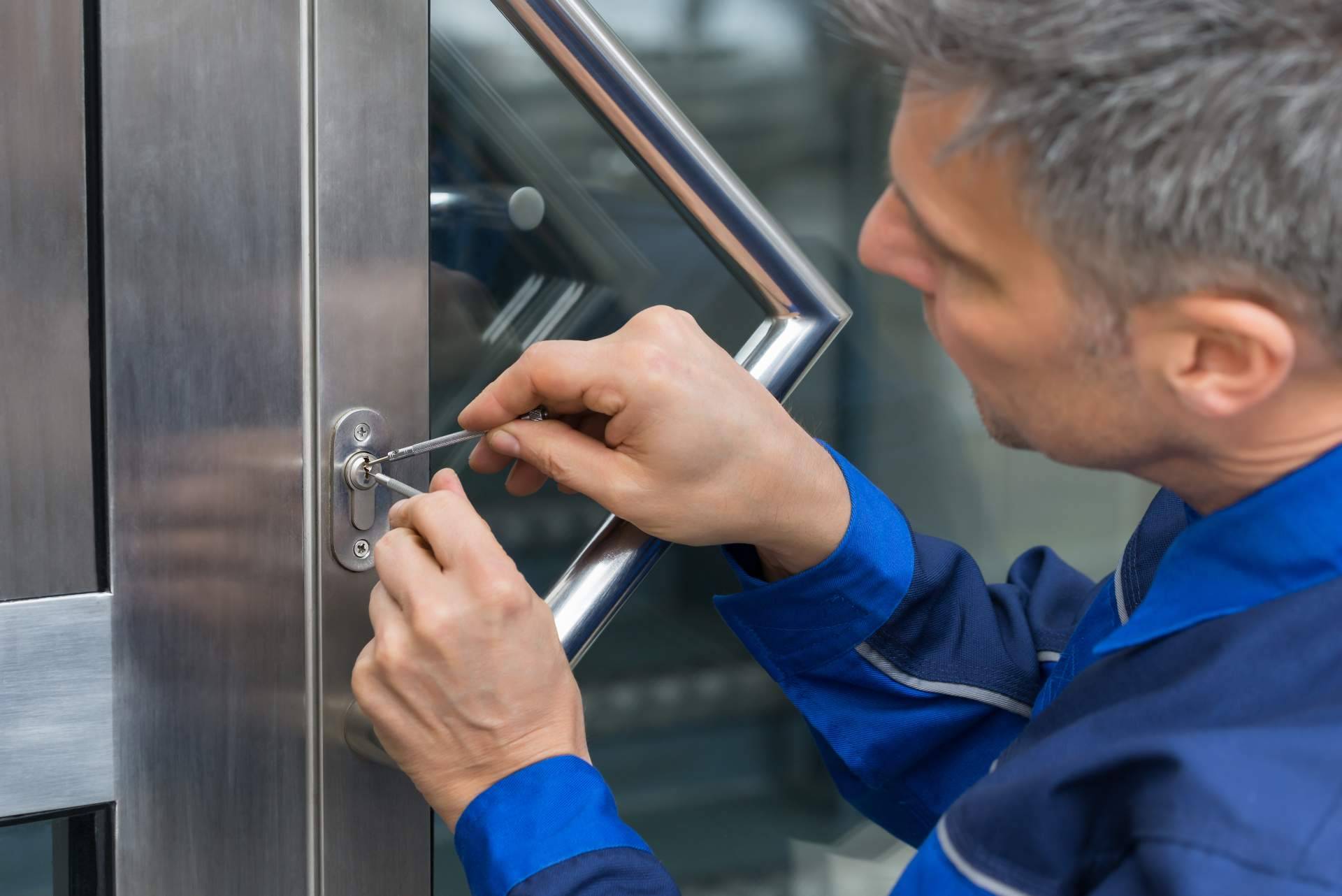 Cerrajeros Las Rozas, servicio urgente de apertura de puertas con asistencia técnica especializada