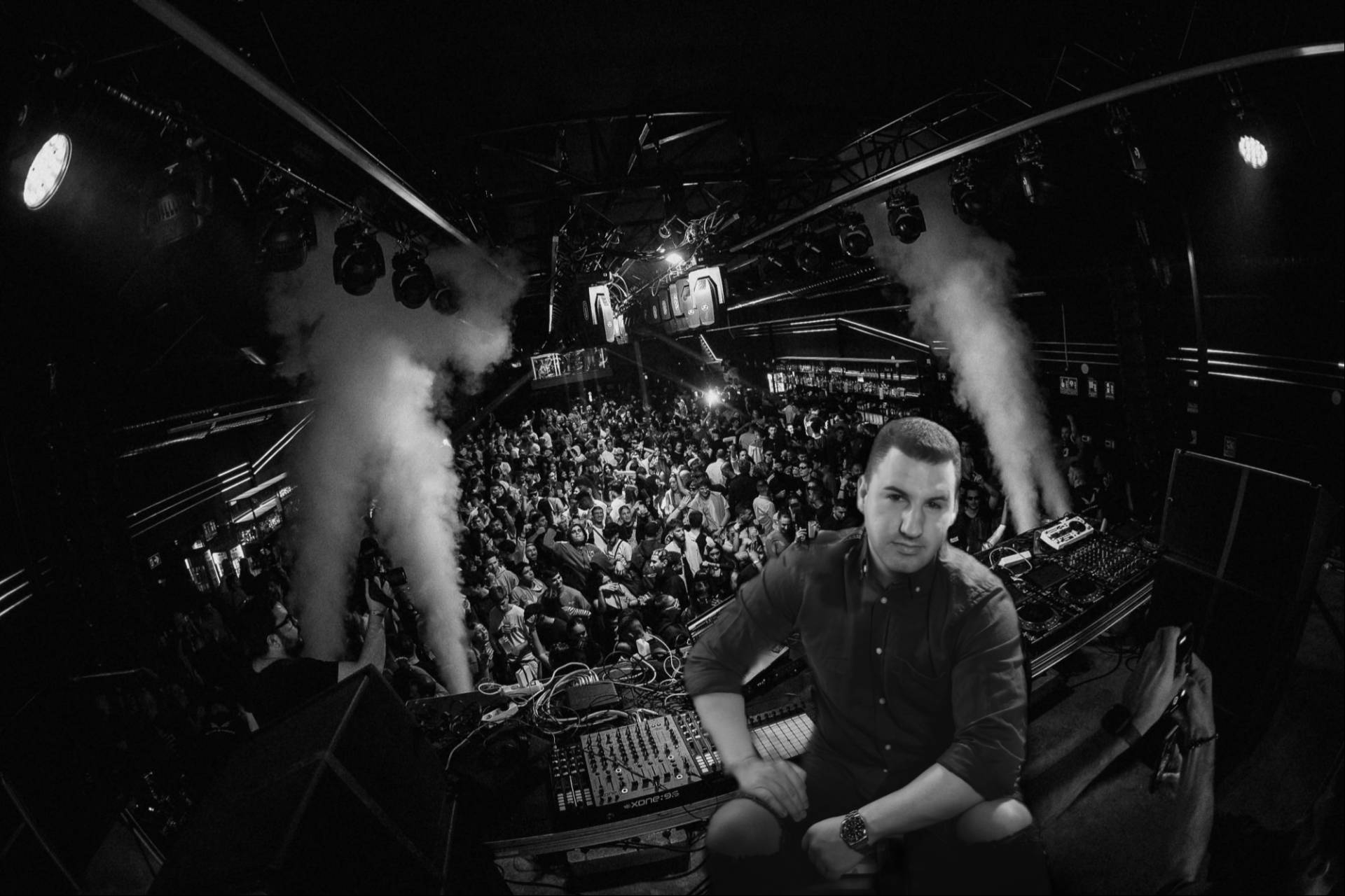 Óscar Pérez Madolell DJ internacional fue sometido de inmediato a una cirugía de apendicitis