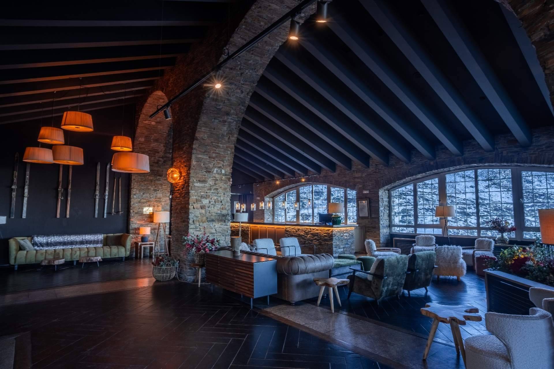 The Mountains Hotel; Moda, lujo y lifestyle se dan cita en el nuevo icono de Sierra Nevada
