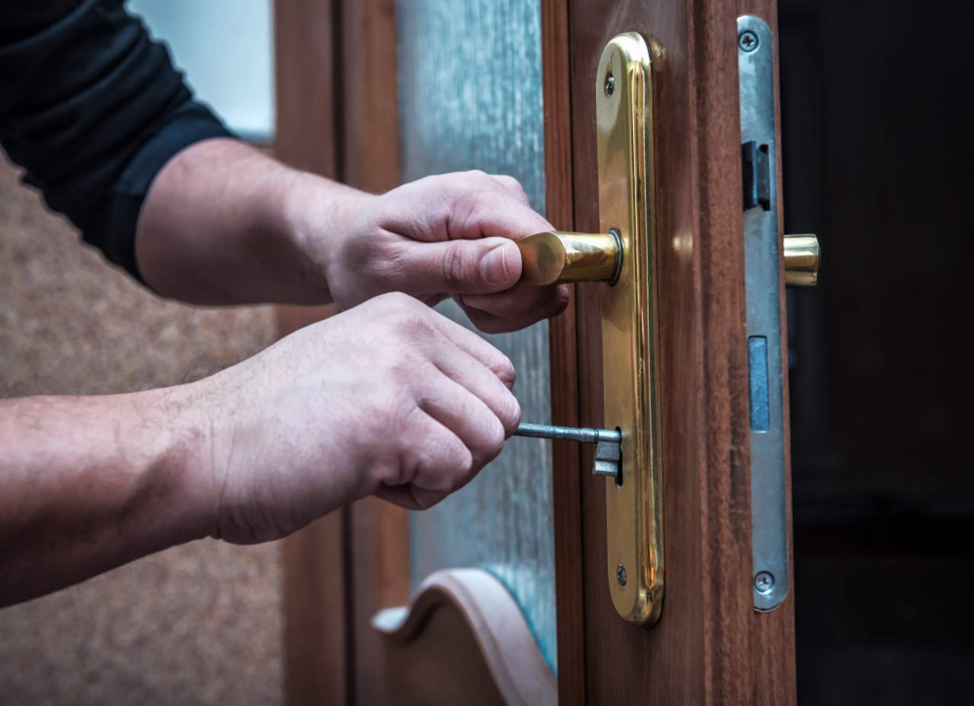 Cerrajero Técnico, cerrajeros profesionales con servicio garantizado en la Comunidad de Madrid
