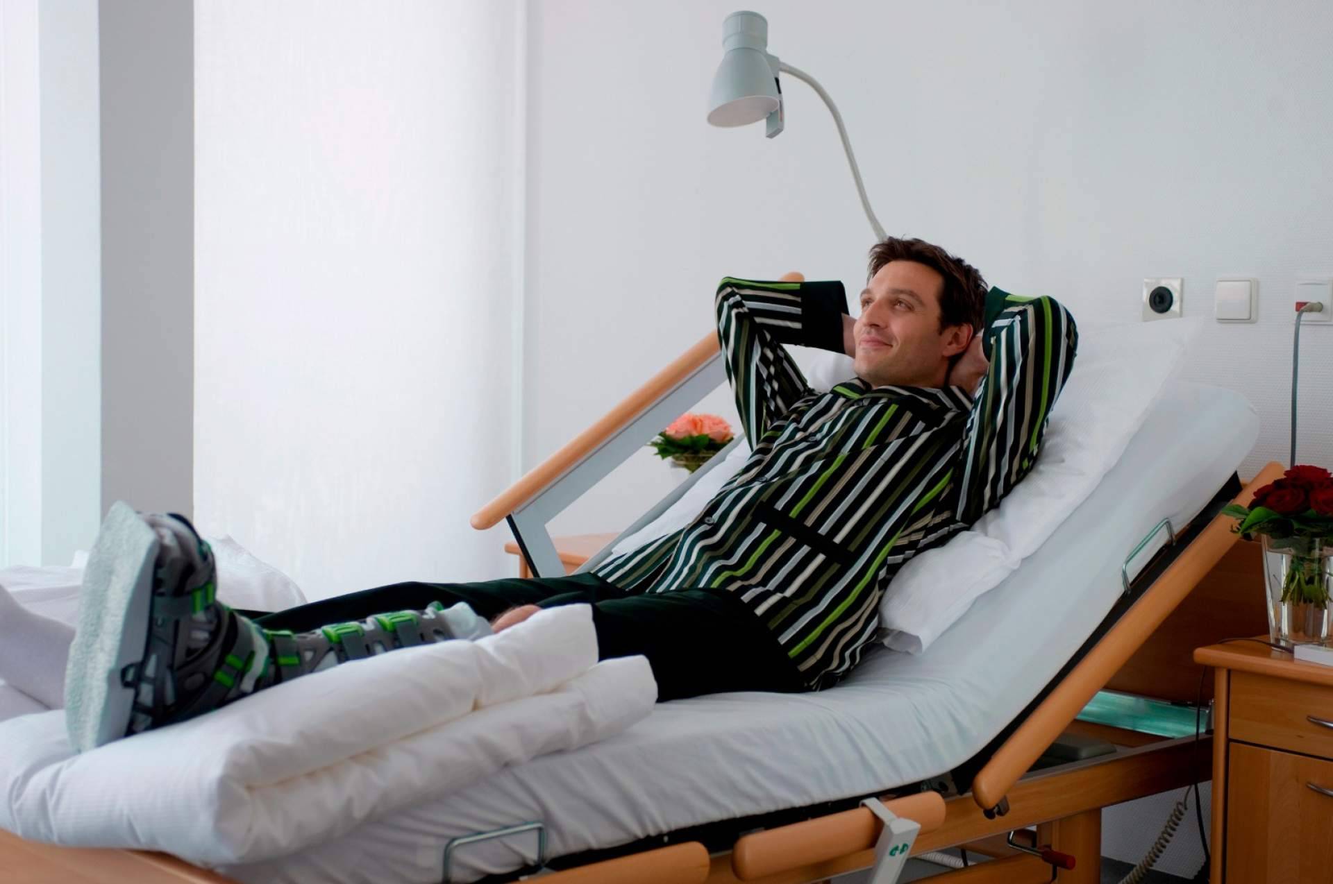 Claves para elegir una cama articulada eléctrica adaptada al cuidado domiciliario