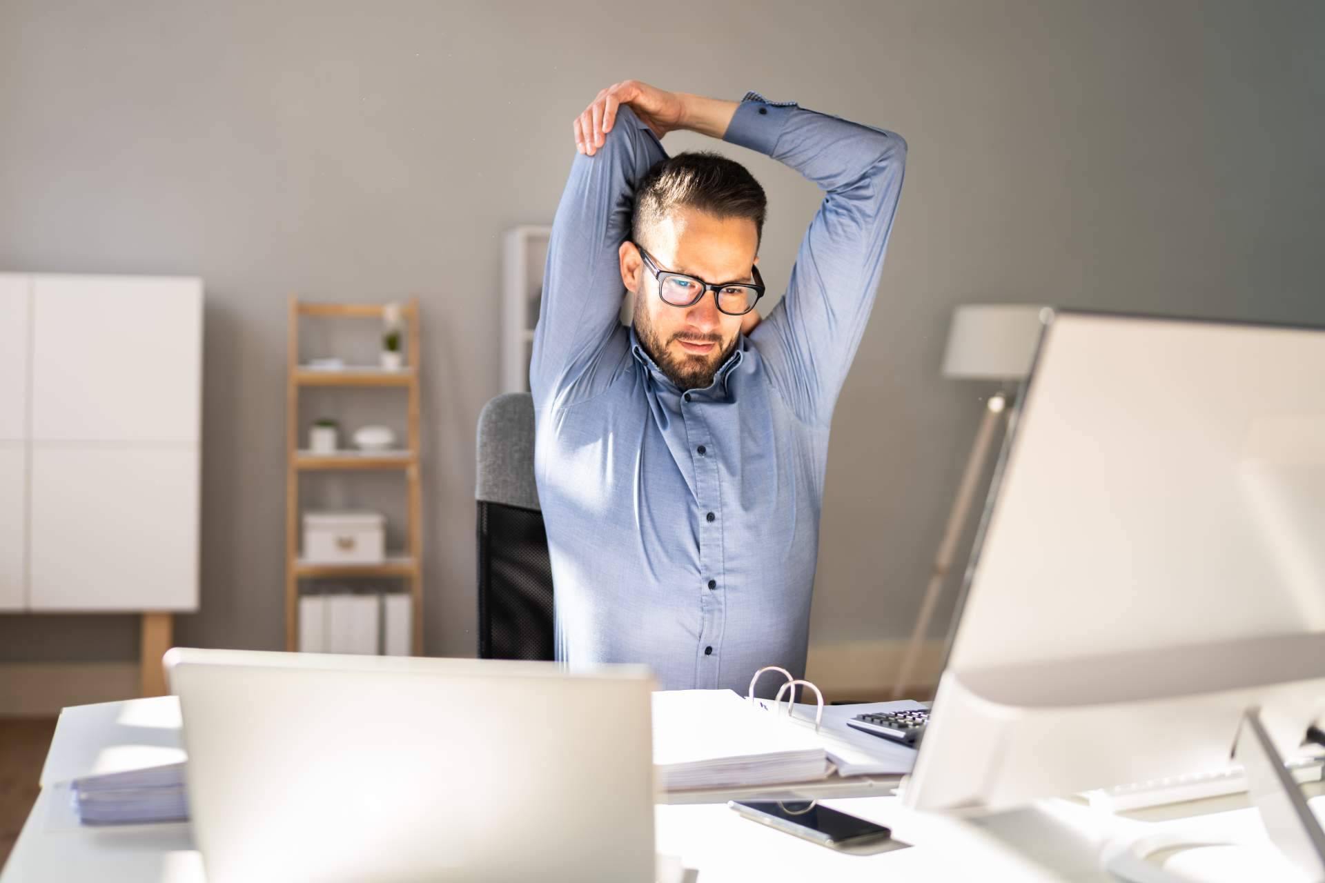 Pausas activas en empresas; WellWo reúne ejercicios guiados para activar la jornada