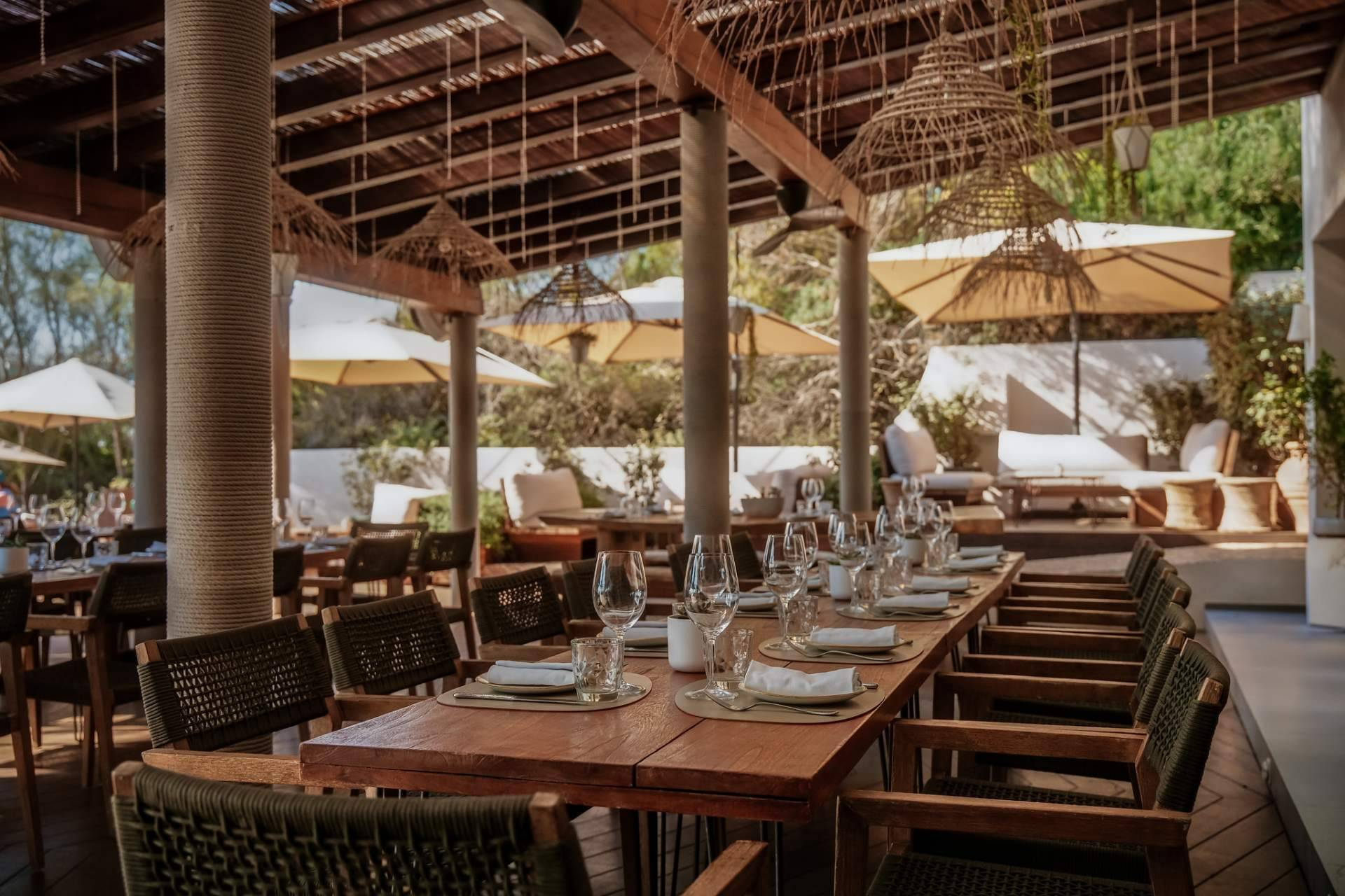 Aiyanna reabre en abril como uno de los restaurantes en Ibiza más exclusivos de 2026 frente al mar