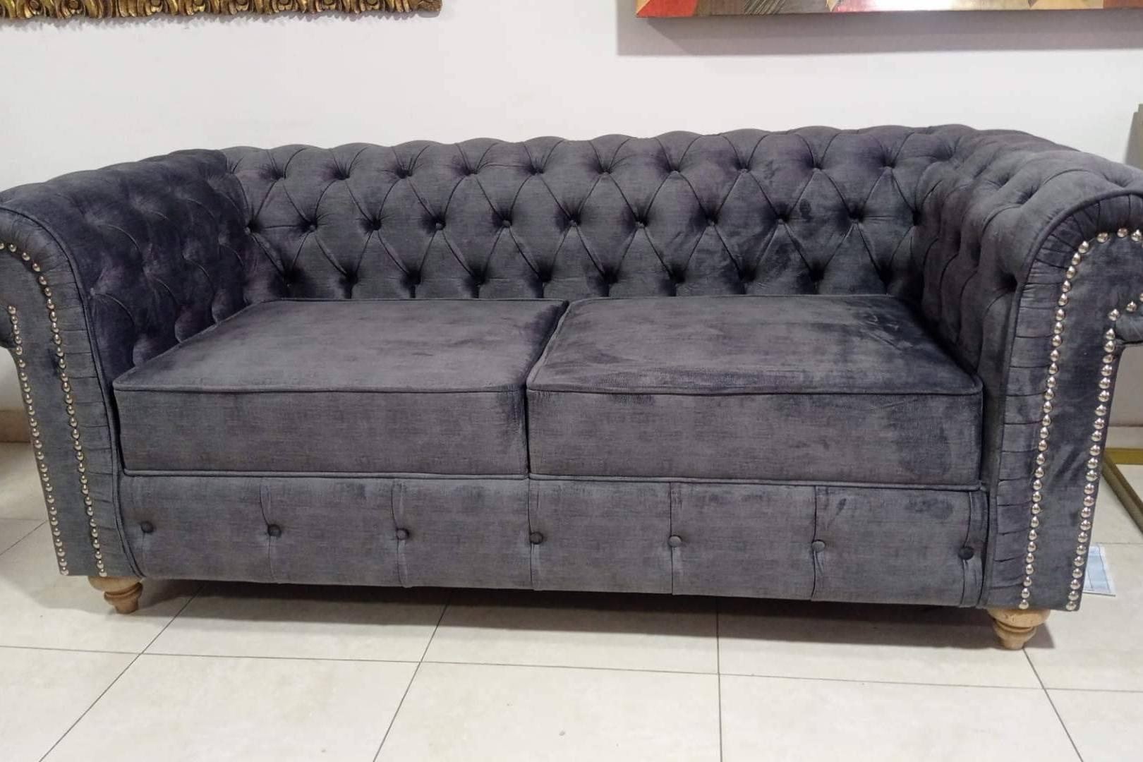 Tapicero a domicilio en Madrid para el tapizado y restauración de muebles en hogares y empresas