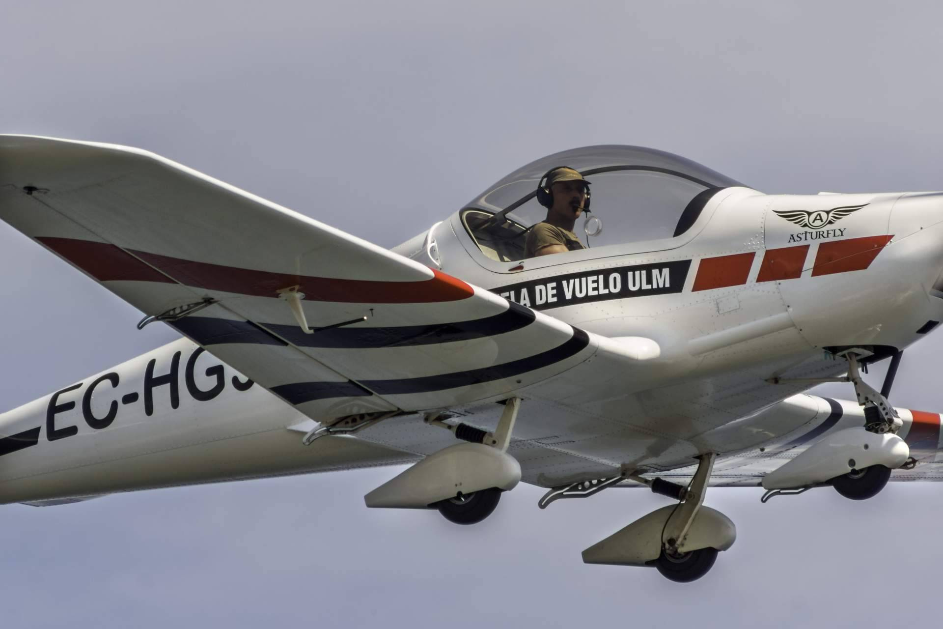 Construir para volar, Asturfly acompaña a los entusiastas en el montaje de ultraligeros