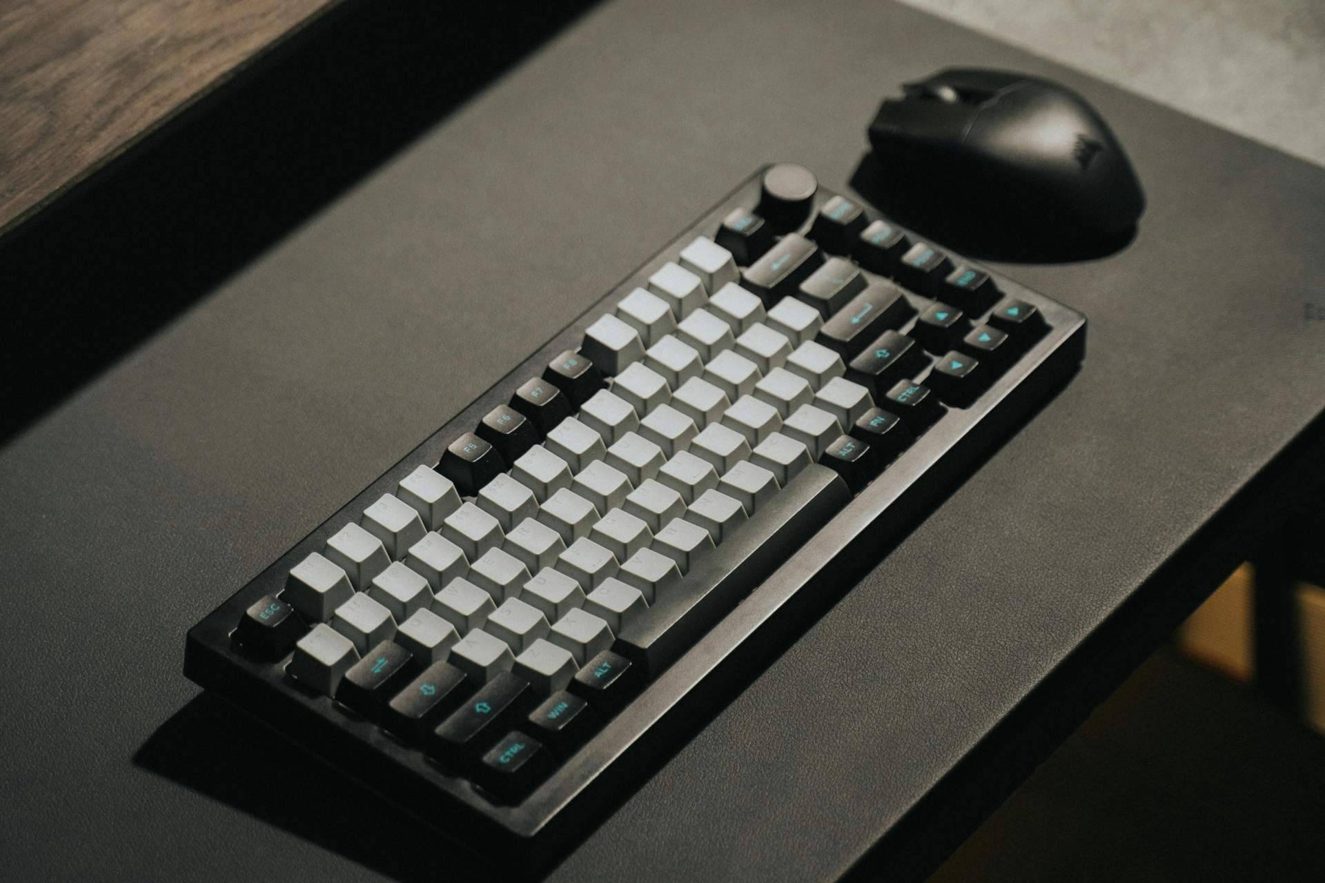 Infocomponentes presenta su nueva sección de accesorios para ordenador, disponibles nuevos y reacondicionados