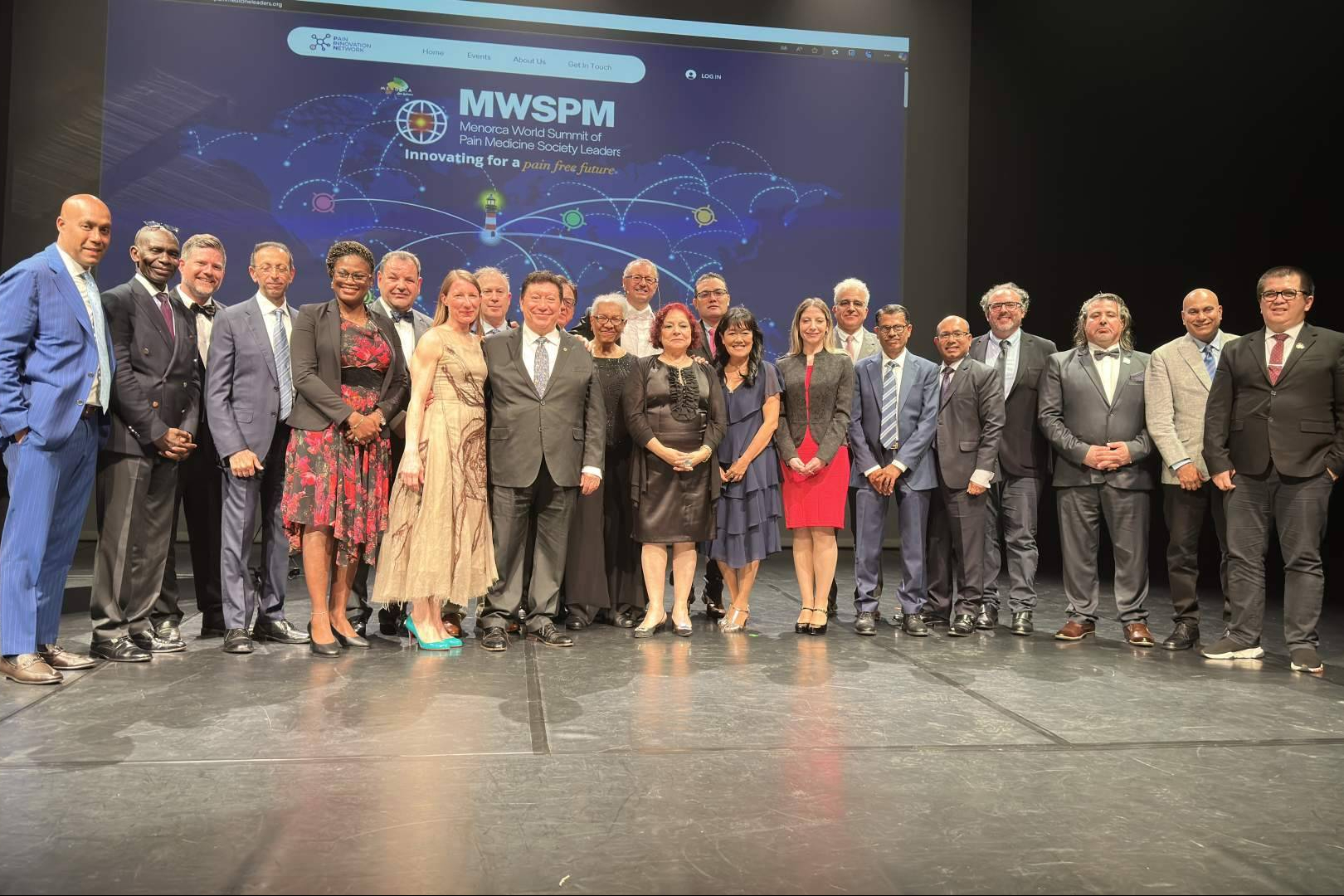 El World Multidiciplinary Pain Forum suma divulgación con el Dr. Abellán y la farmacéutica Piluca Barrau
